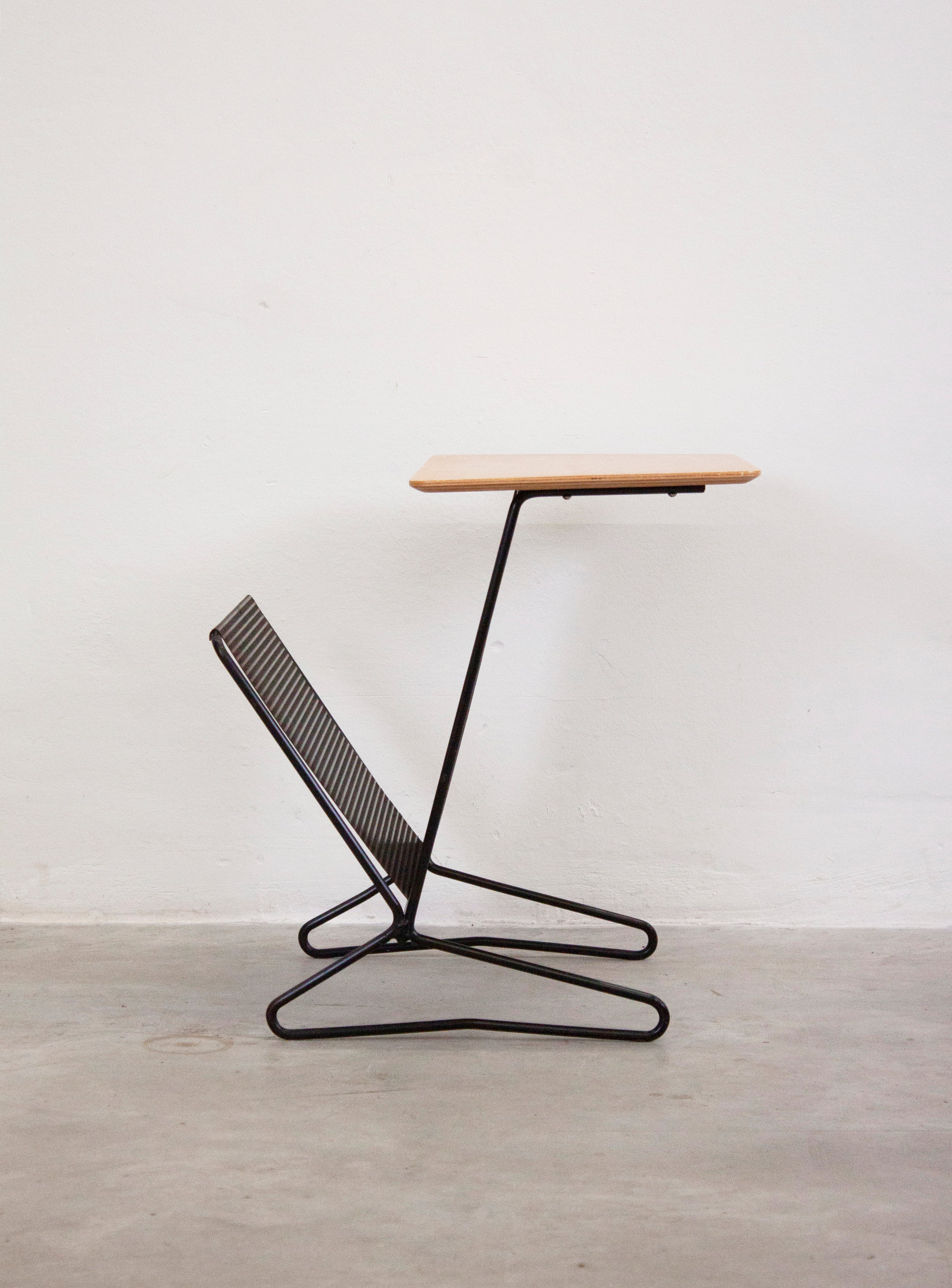 Pastoe TM05 Side Table with Magazine Rack by Cees Braakman – JUKI