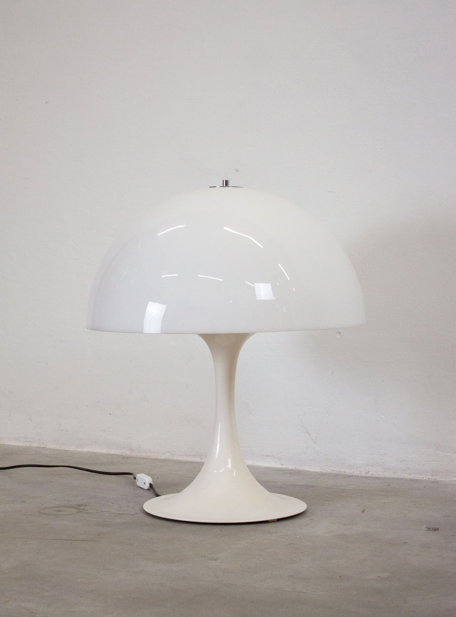 Raak Amsterdam Mushroom Lamp (White)