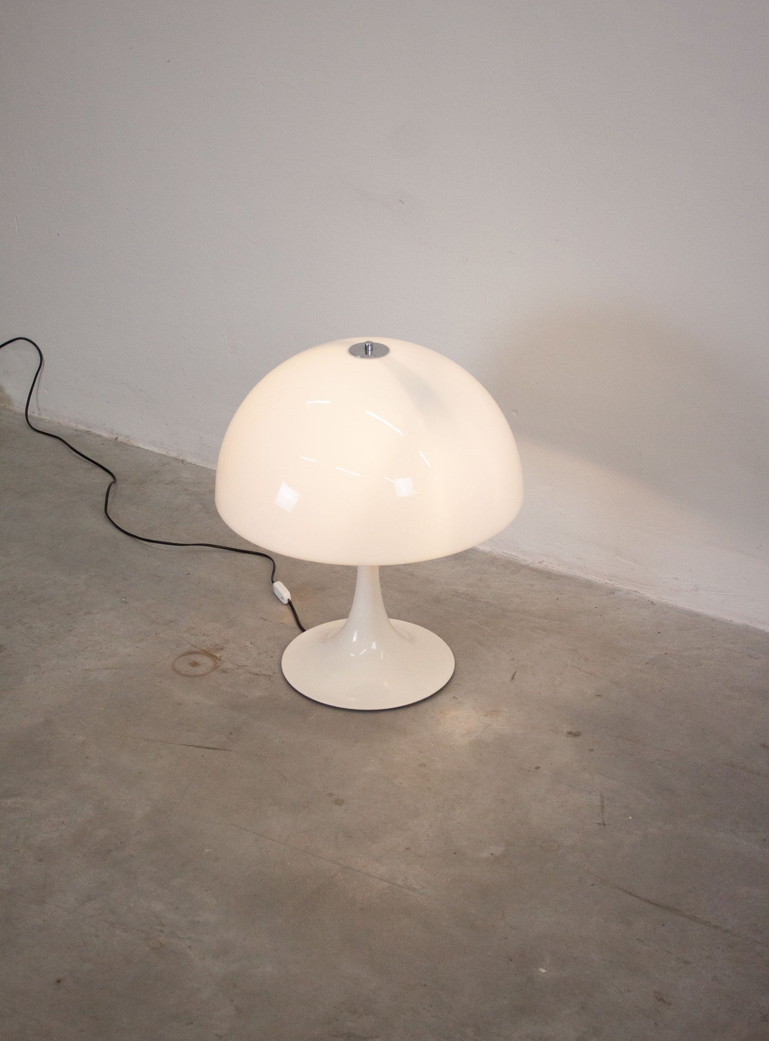 Raak Amsterdam Mushroom Lamp (White)