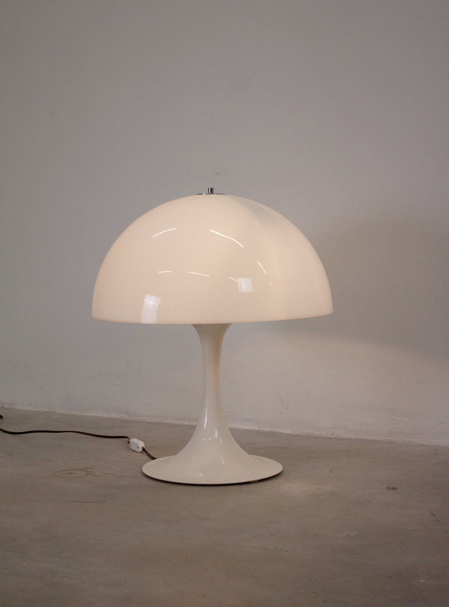 Raak Amsterdam Mushroom Lamp (White)