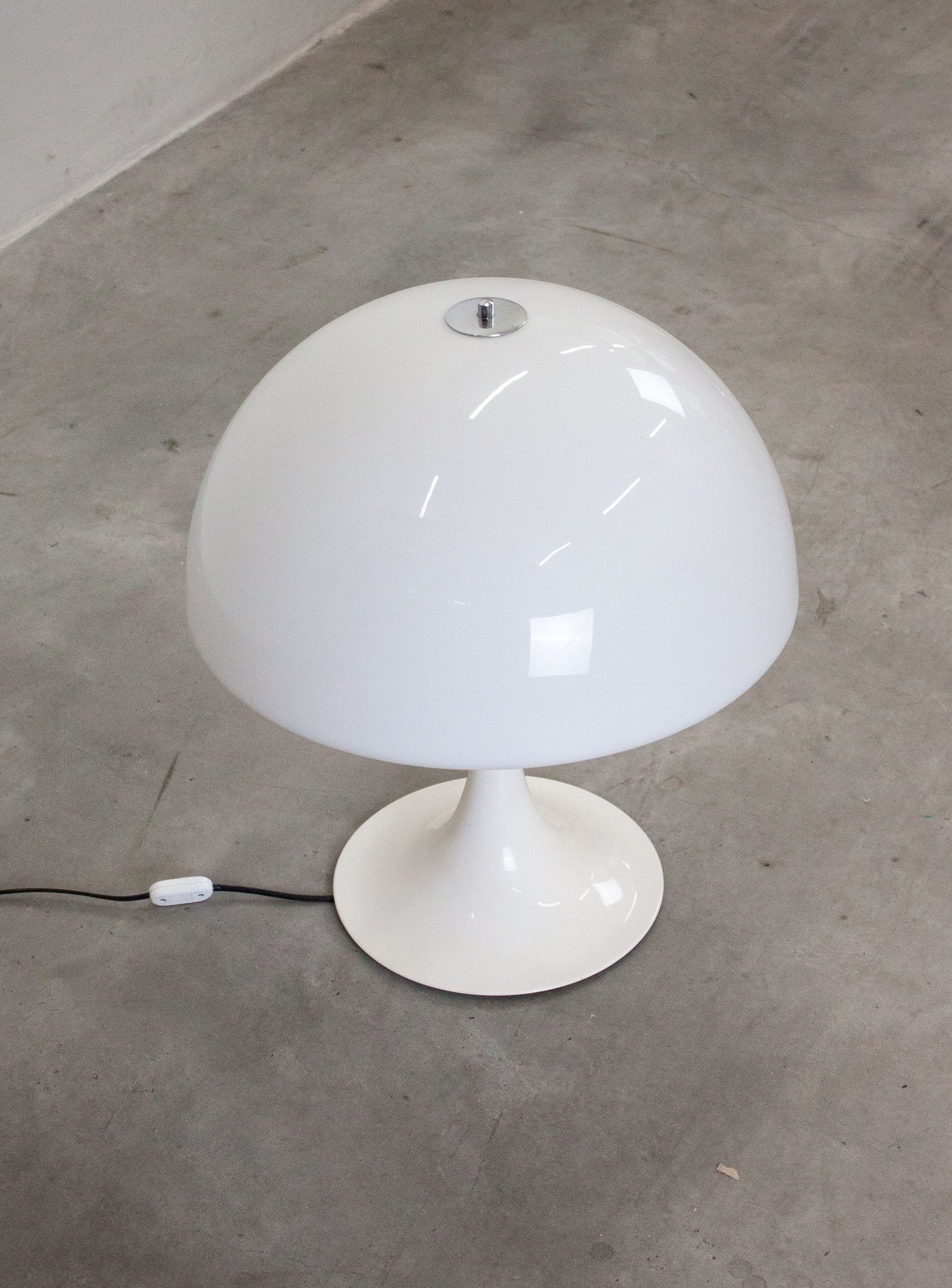 Raak Amsterdam Mushroom Lamp (White)