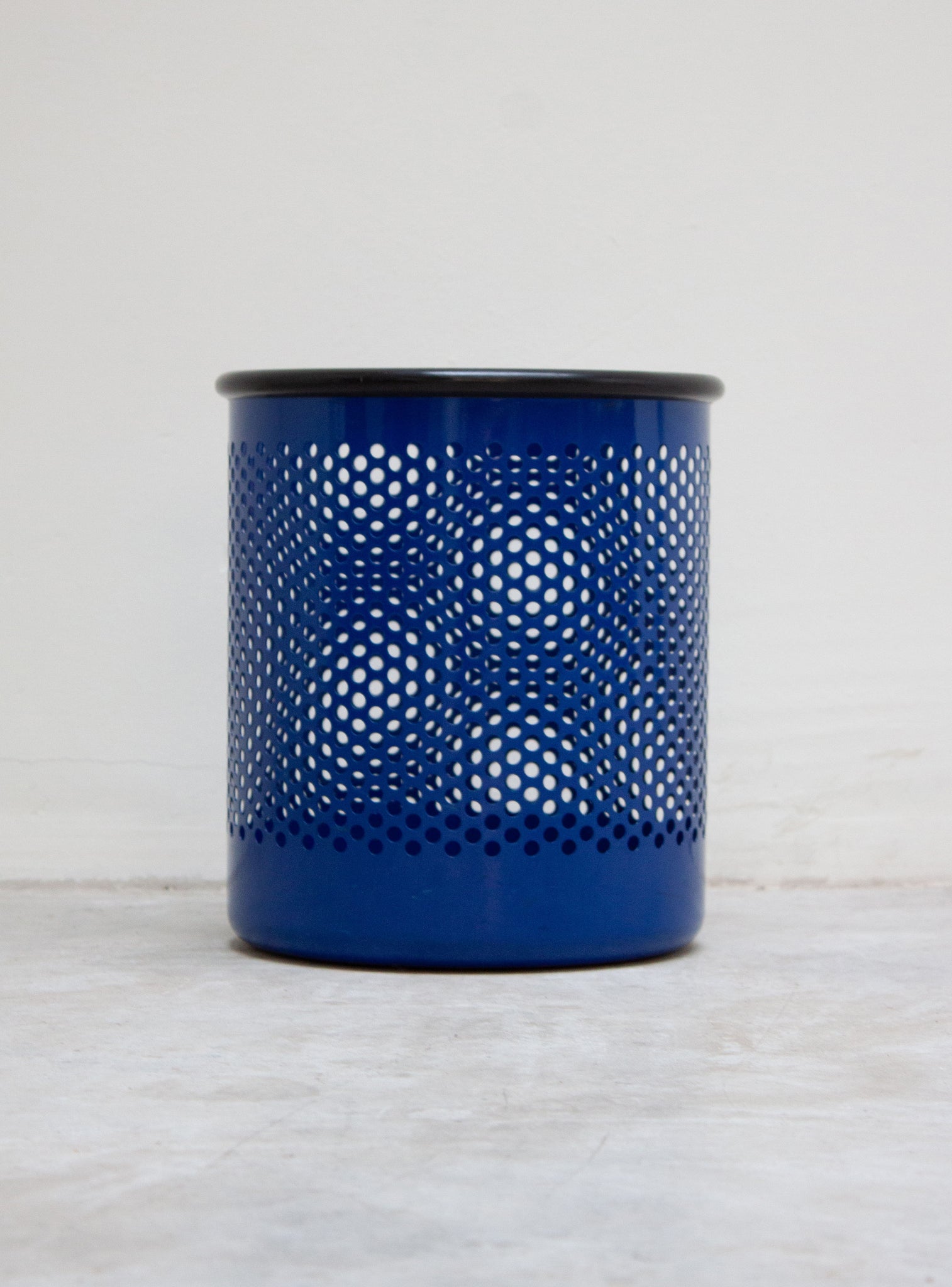 Rexite 1000 Cribbio Waste Basket by Raul Barbieri & Giorgio Marianelli (Blue)
