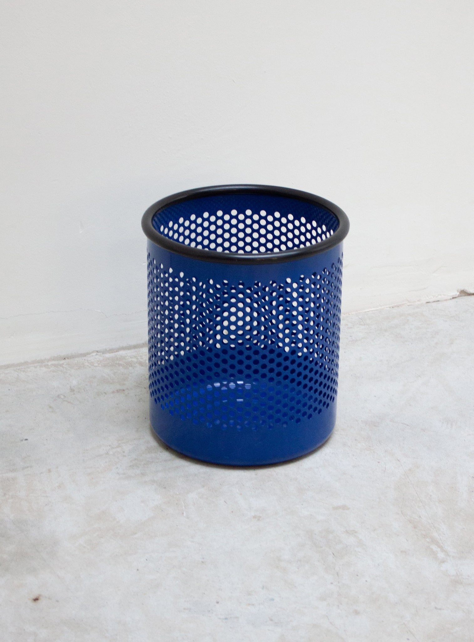 Rexite 1000 Cribbio Waste Basket by Raul Barbieri & Giorgio Marianelli (Blue)