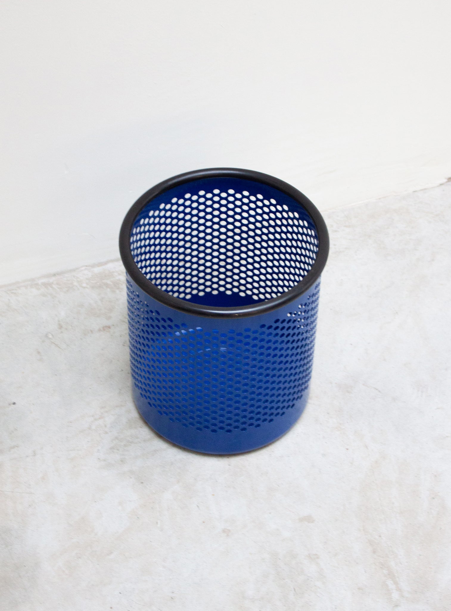 Rexite 1000 Cribbio Waste Basket by Raul Barbieri & Giorgio Marianelli (Blue)