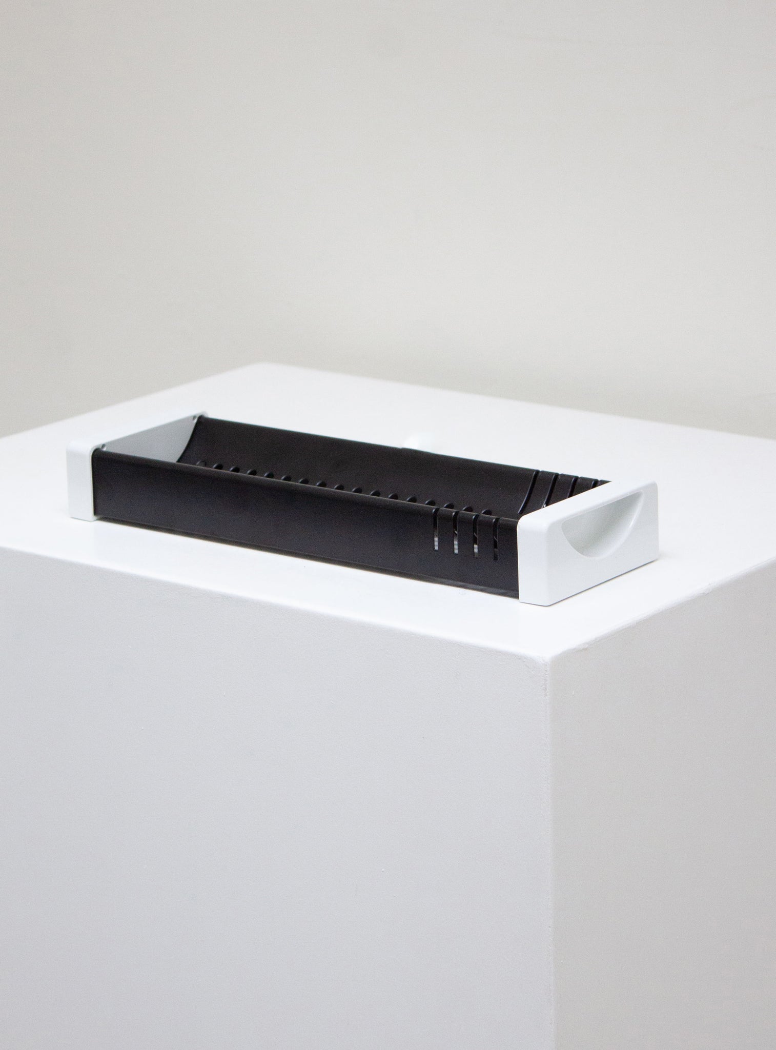 Rexite Slim 924 Portapenne Desk Organizer by Raul Barbieri & Giorgio Marianelli (White)