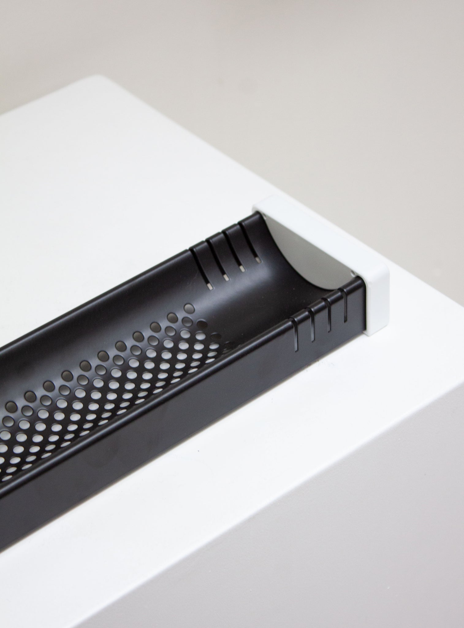 Rexite Slim 924 Portapenne Desk Organizer by Raul Barbieri & Giorgio Marianelli (White)