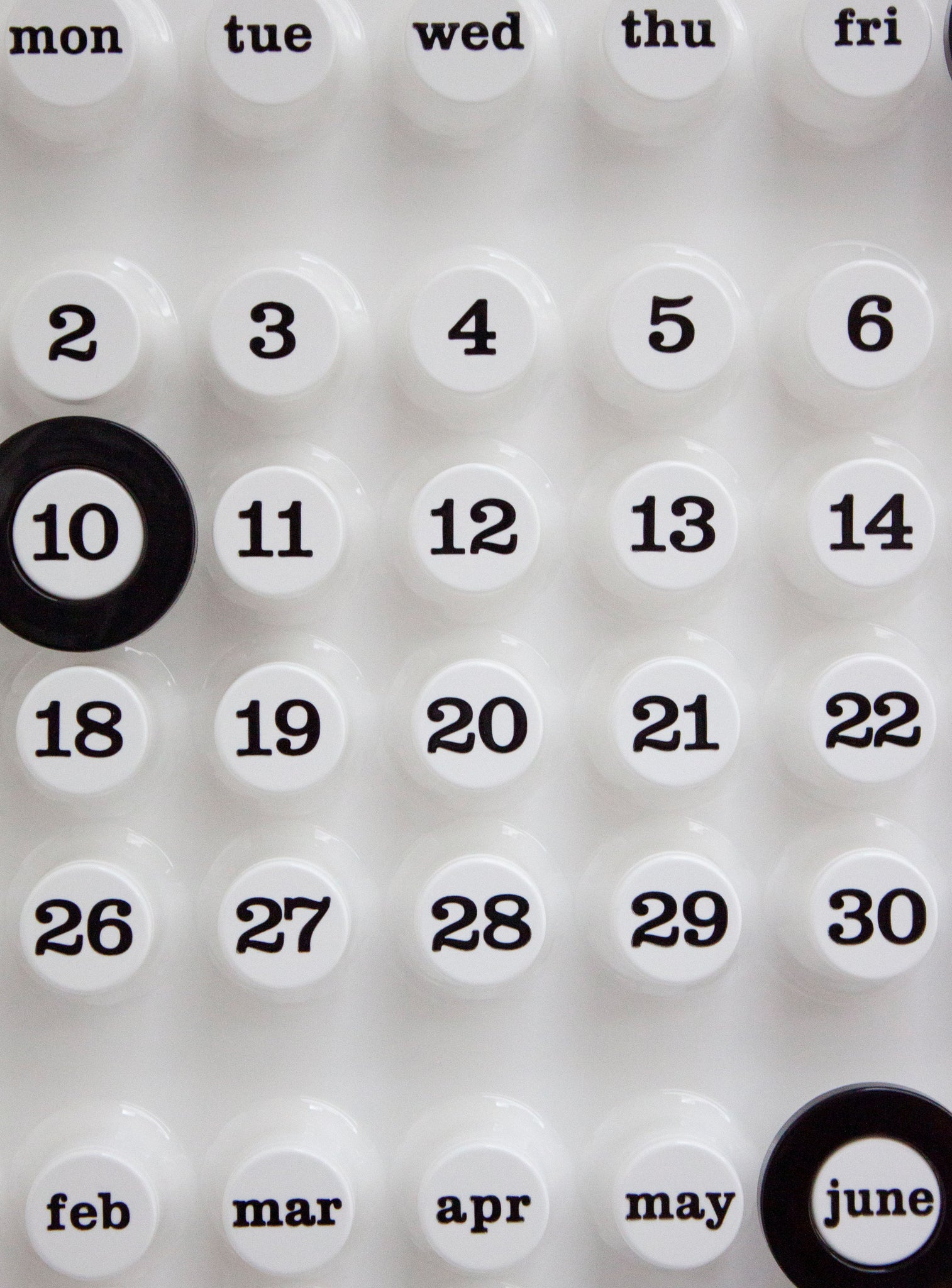 Ring-A-Date Perpetual Calendar by Giorgio Della Beffa (White