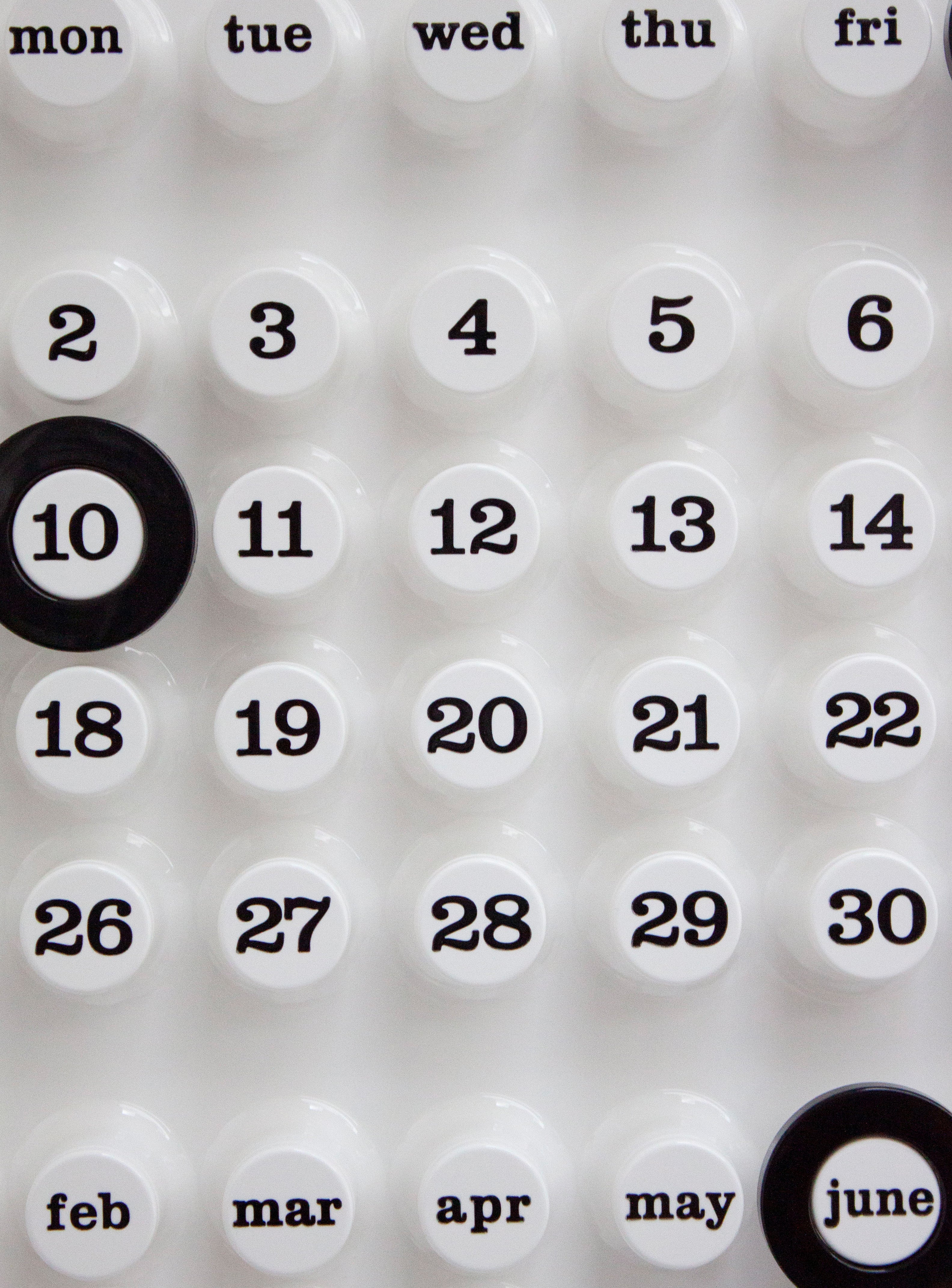 Ring-A-Date Perpetual Calendar by Giorgio Della Beffa (White