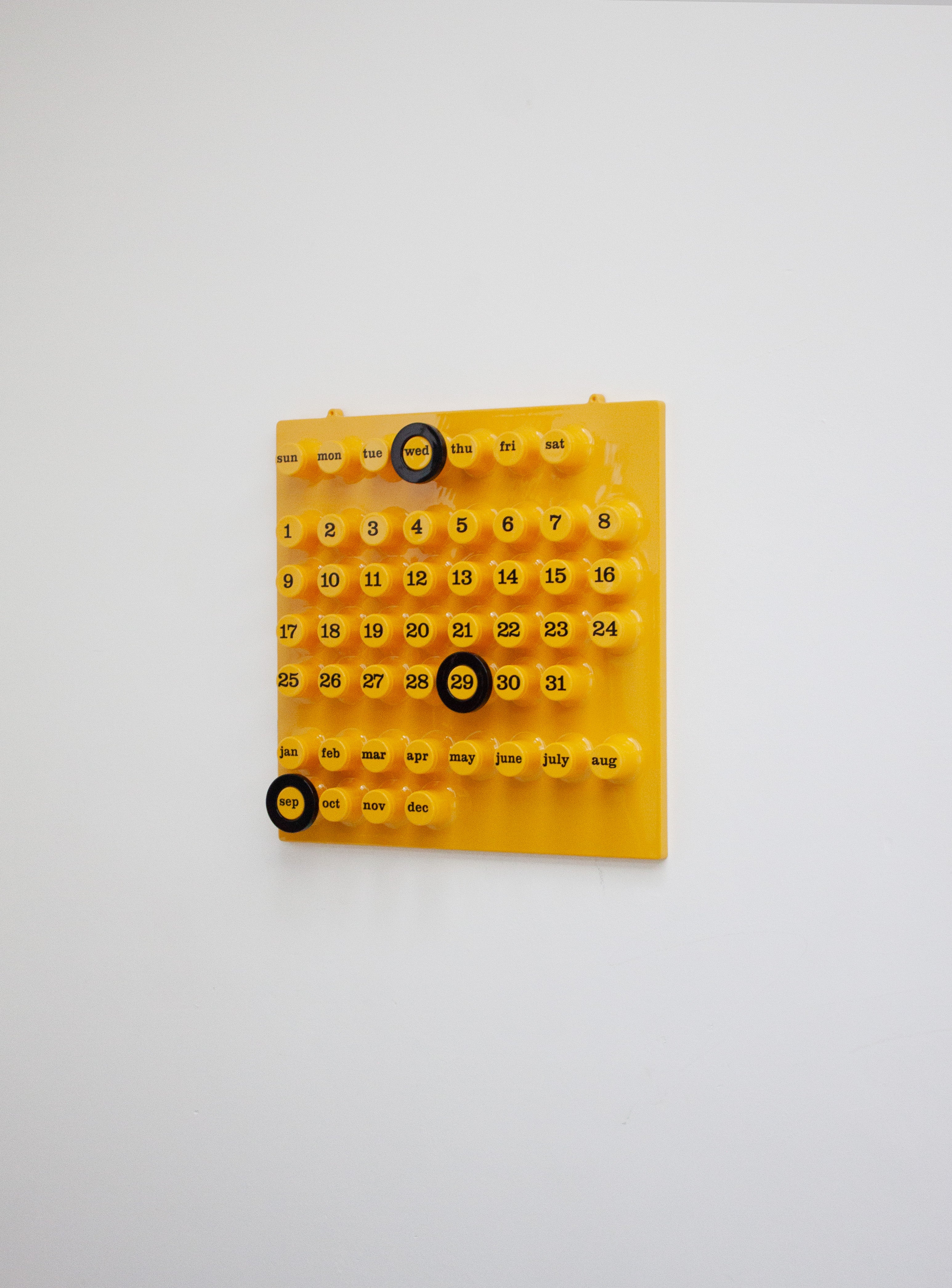 Ring-A-Date Perpetual Calendar by Giorgio Della Beffa (Yellow