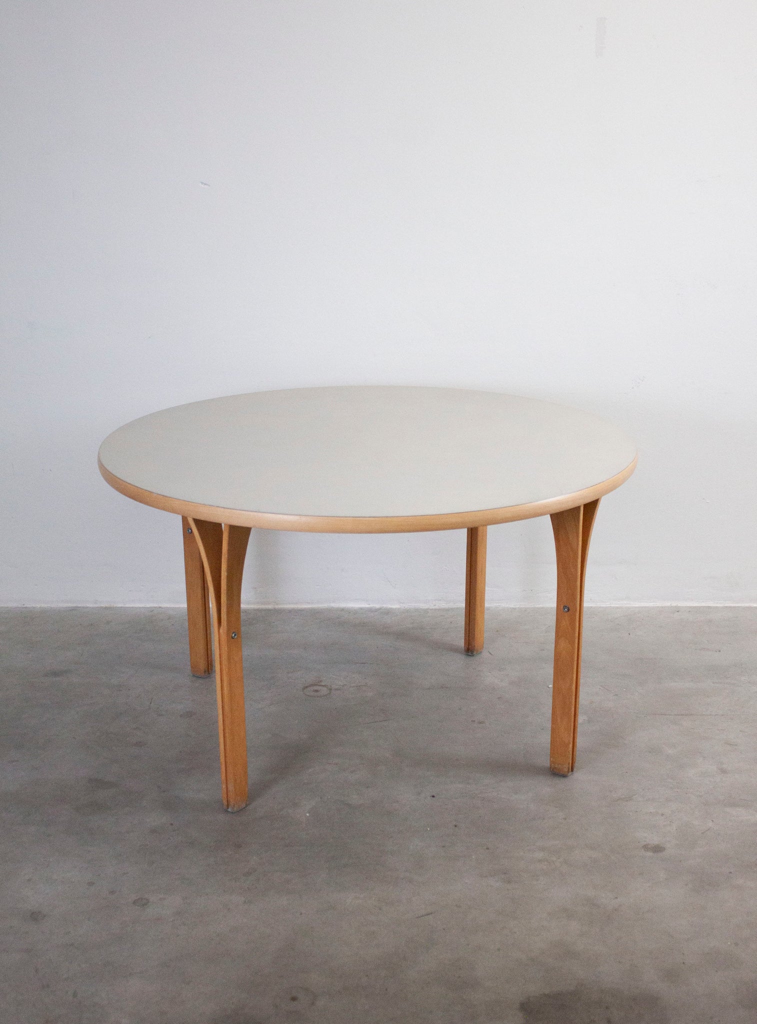 Scandinavian Round Dining Table (Grey)