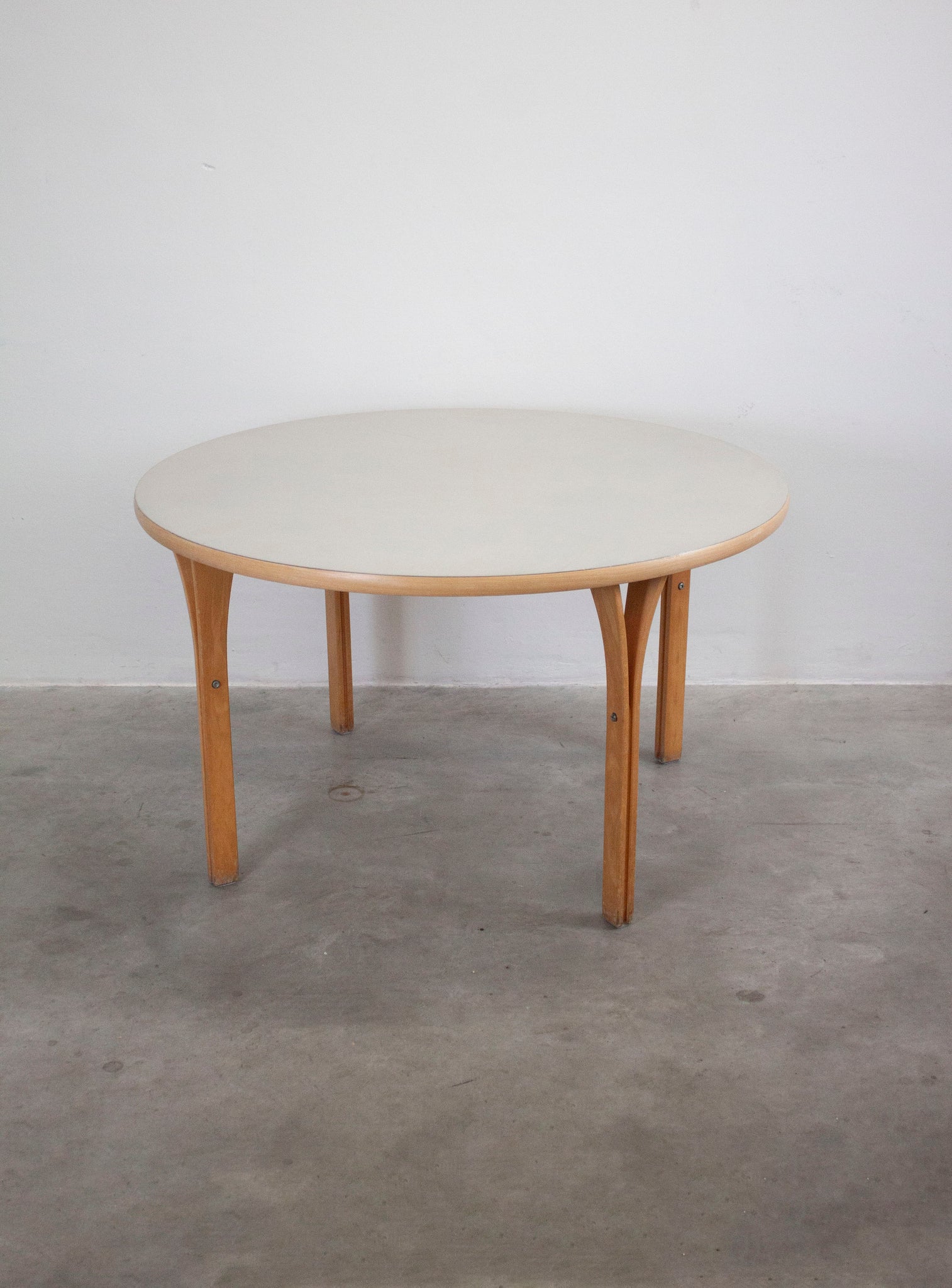 Scandinavian Round Dining Table (Grey)