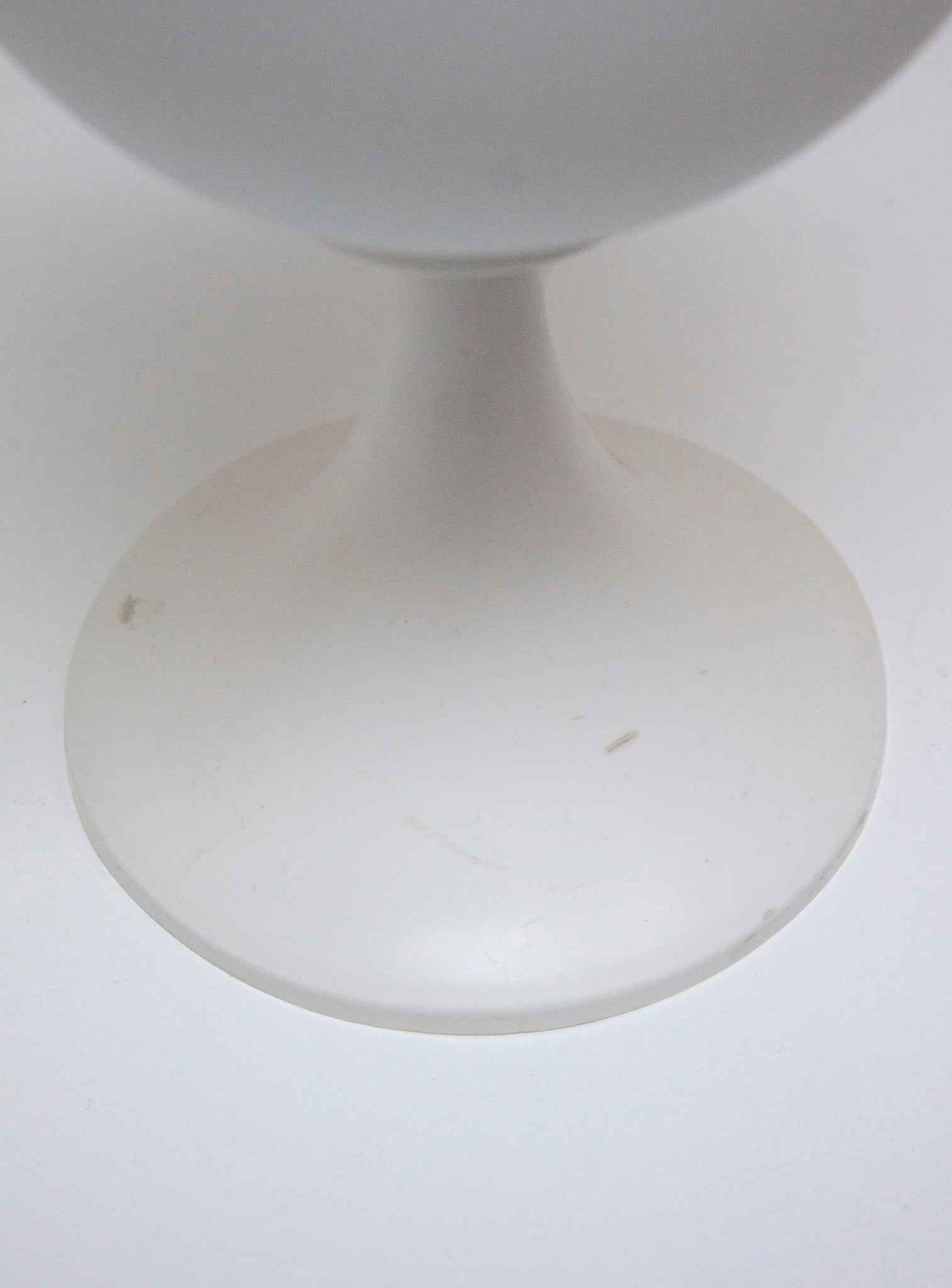 Space Age Sphere Desk Lamp (White)