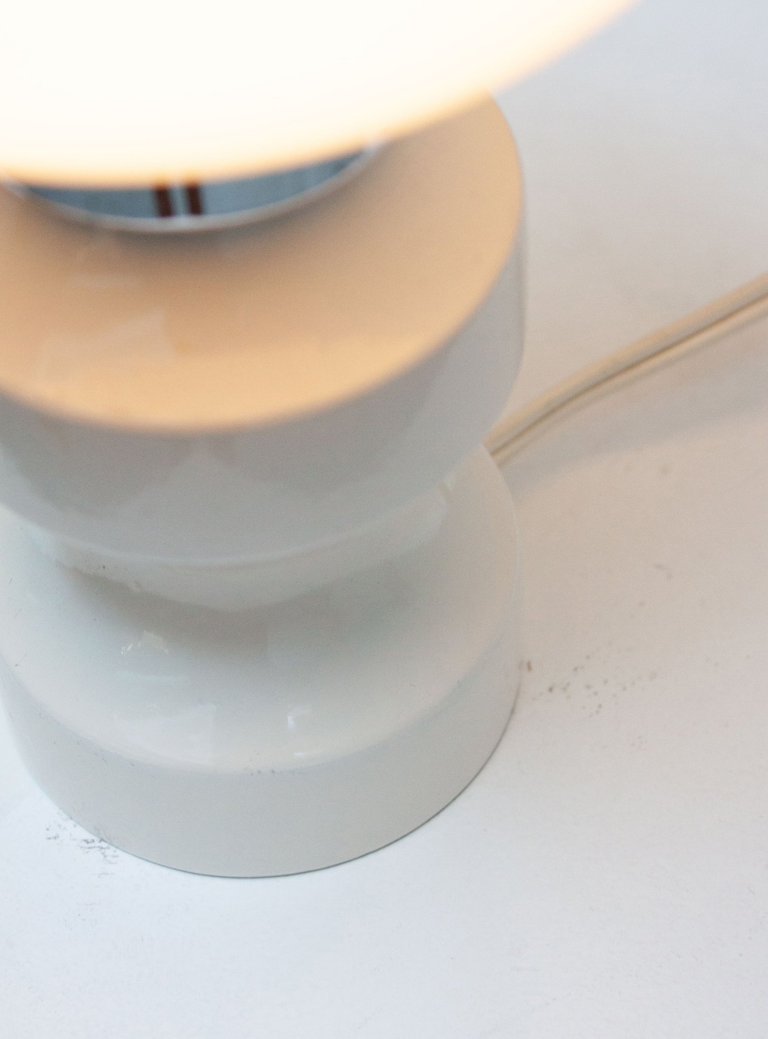 Sphere Desk Lamp (White)
