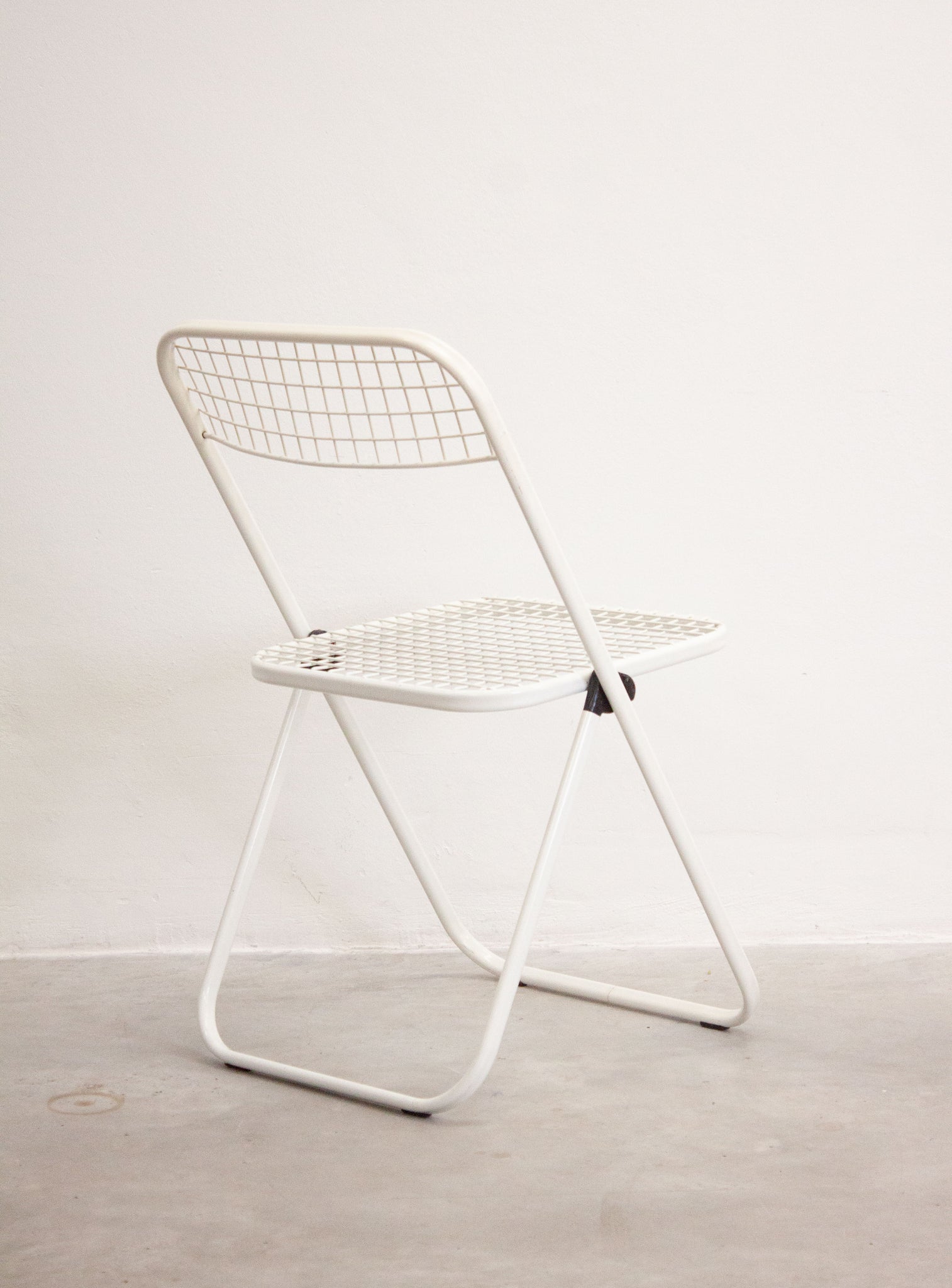 Talin Cornedo Folding Chair (White)
