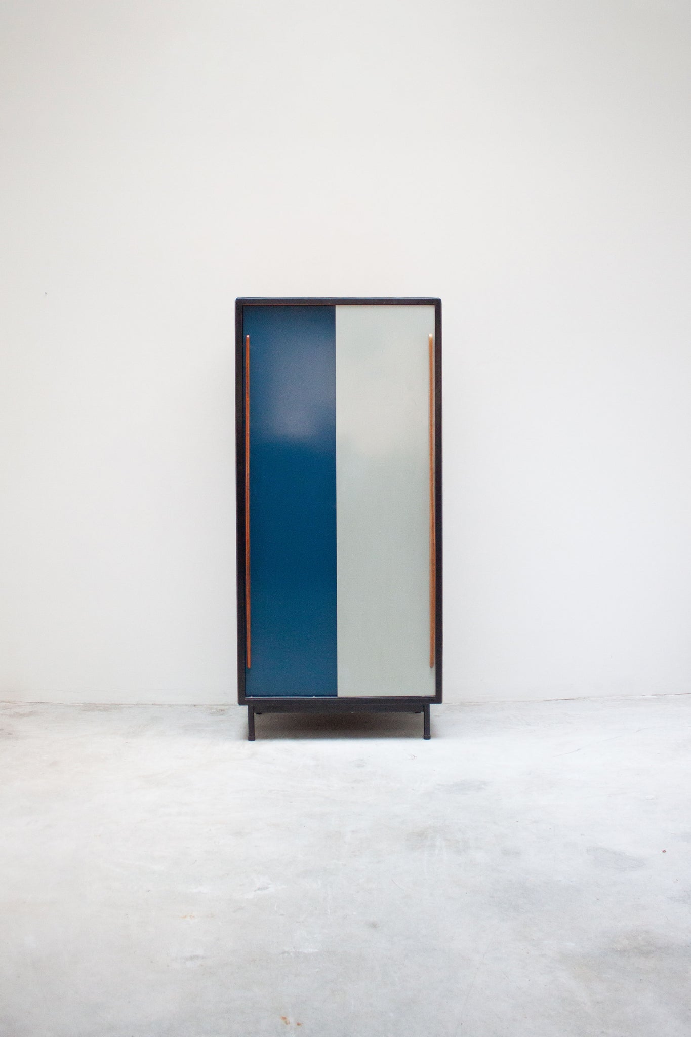 Tubax Wardrobe by Willy Van Der Meeren (Blue/Grey)