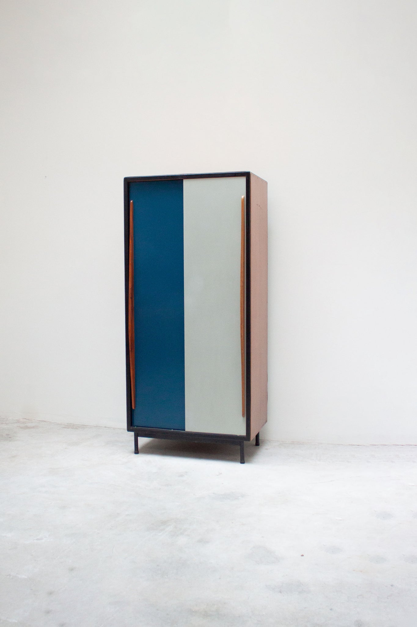 Tubax Wardrobe by Willy Van Der Meeren (Blue/Grey)