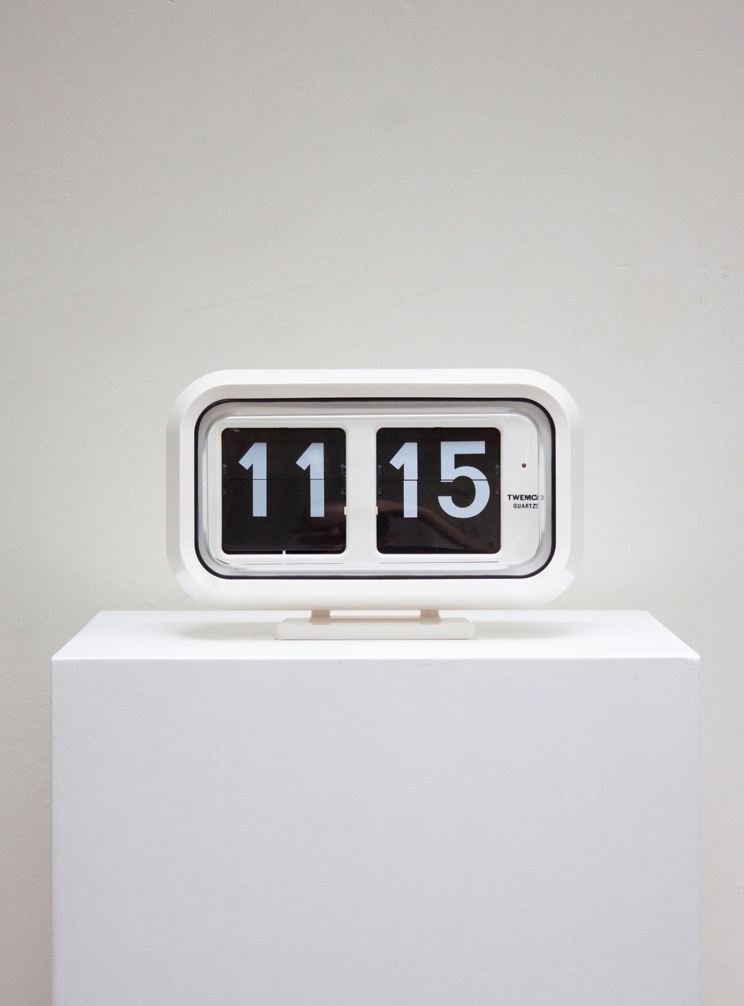 Twemco BQ-58 Flip Clock (White)