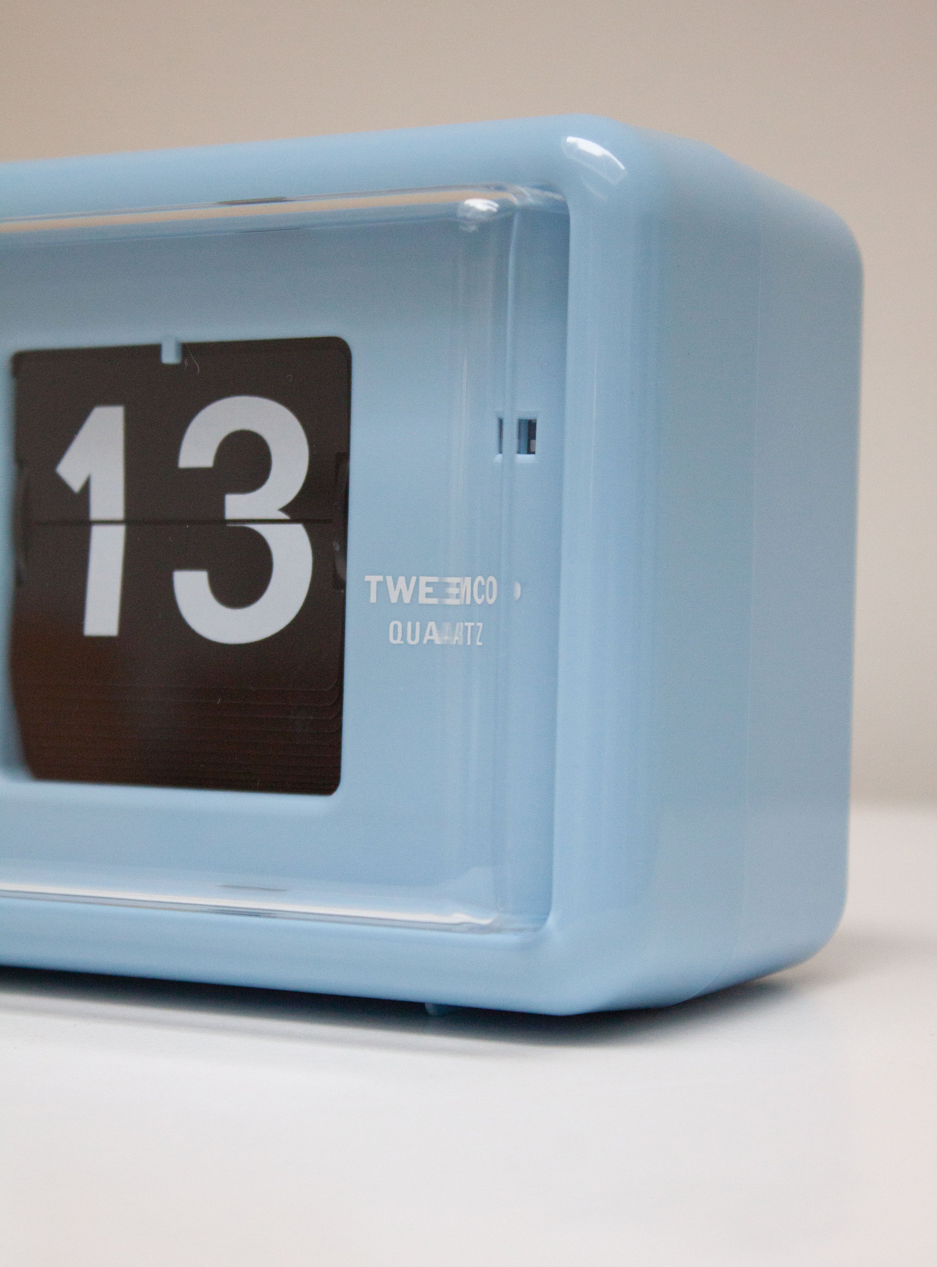 TWEMCO QT-30 デジタル置時計 ブルー トゥエンコ/パタパタ時計/レトロ