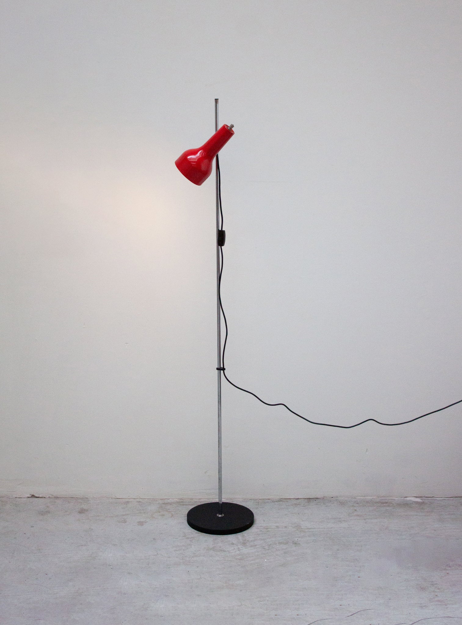 Vintage Floor Lamp (Red)