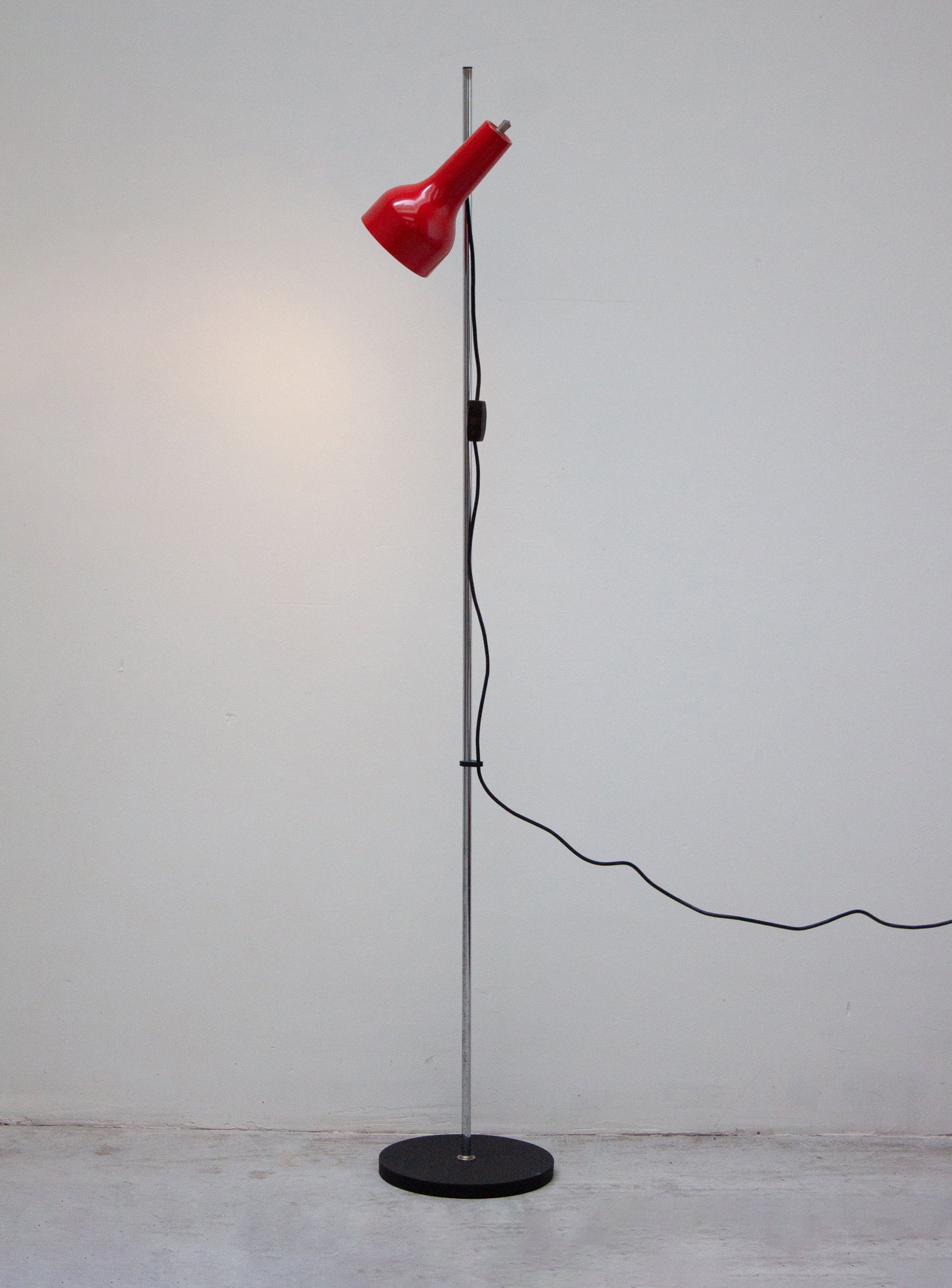 Vintage Floor Lamp (Red)
