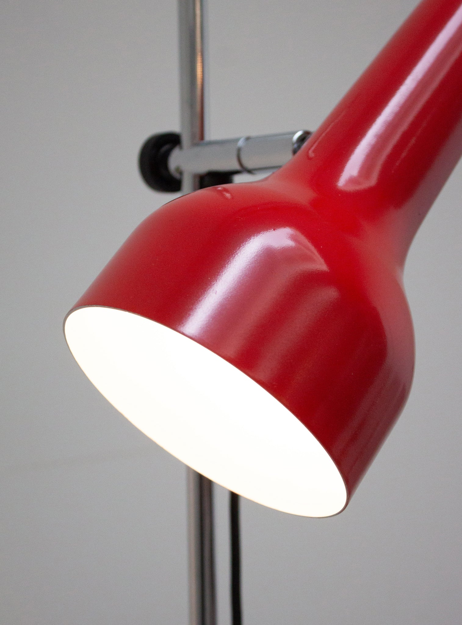 Vintage Floor Lamp (Red)