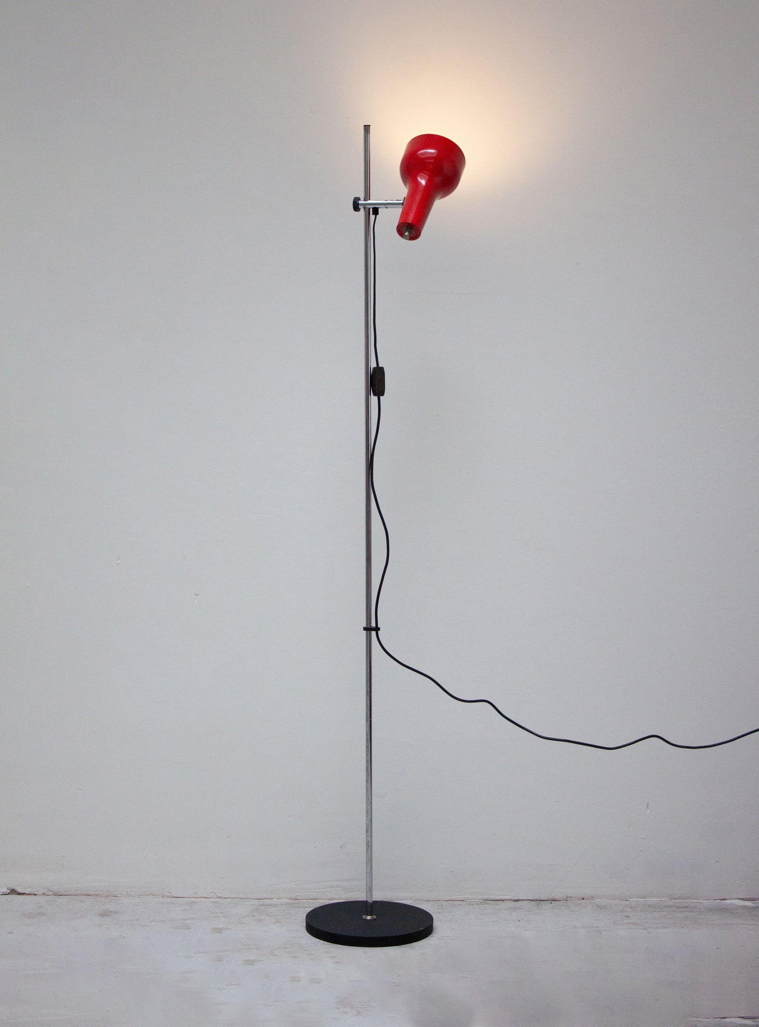 Vintage Floor Lamp (Red)