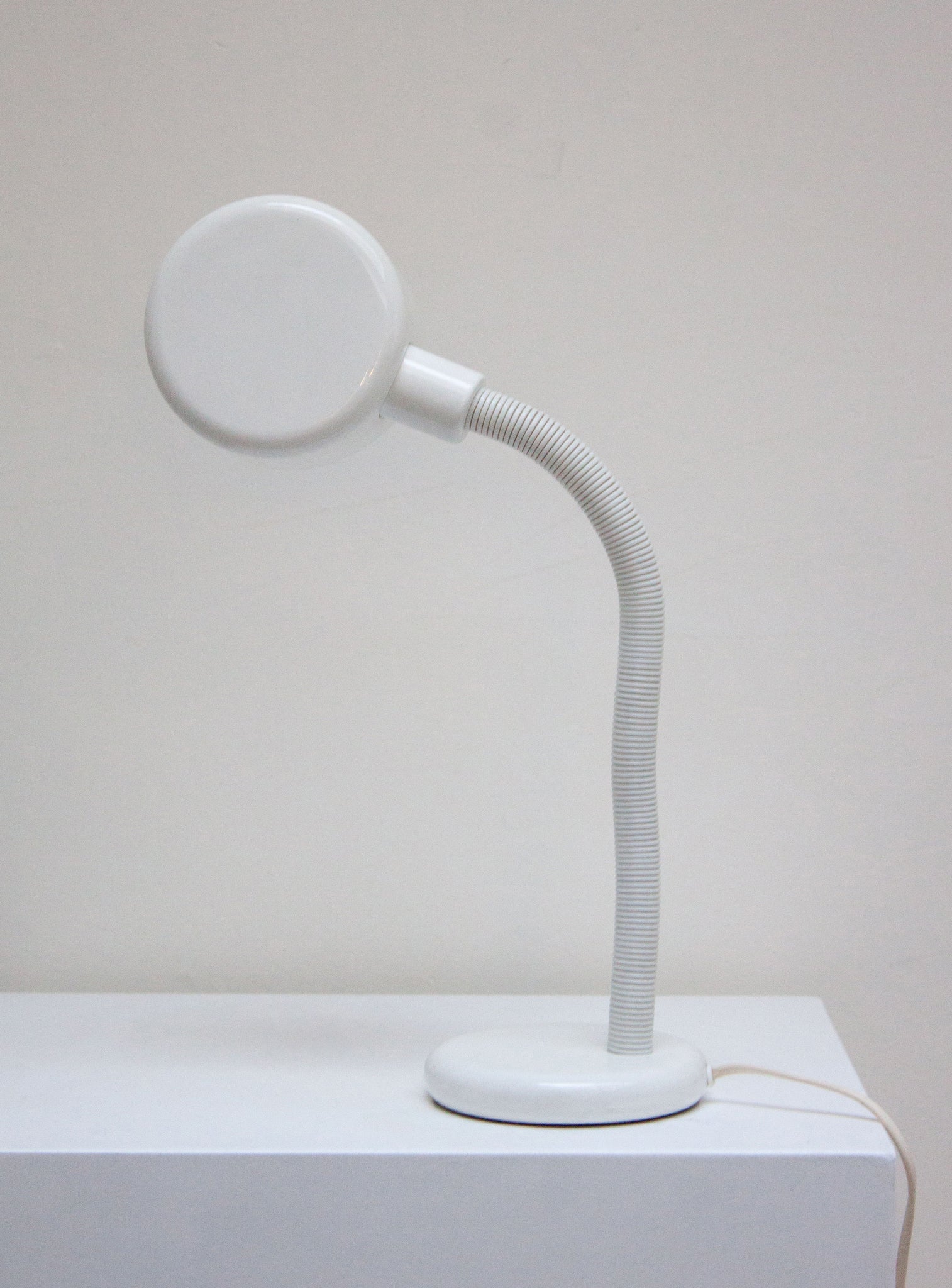 Vintage Metal Desk Lamp (White)