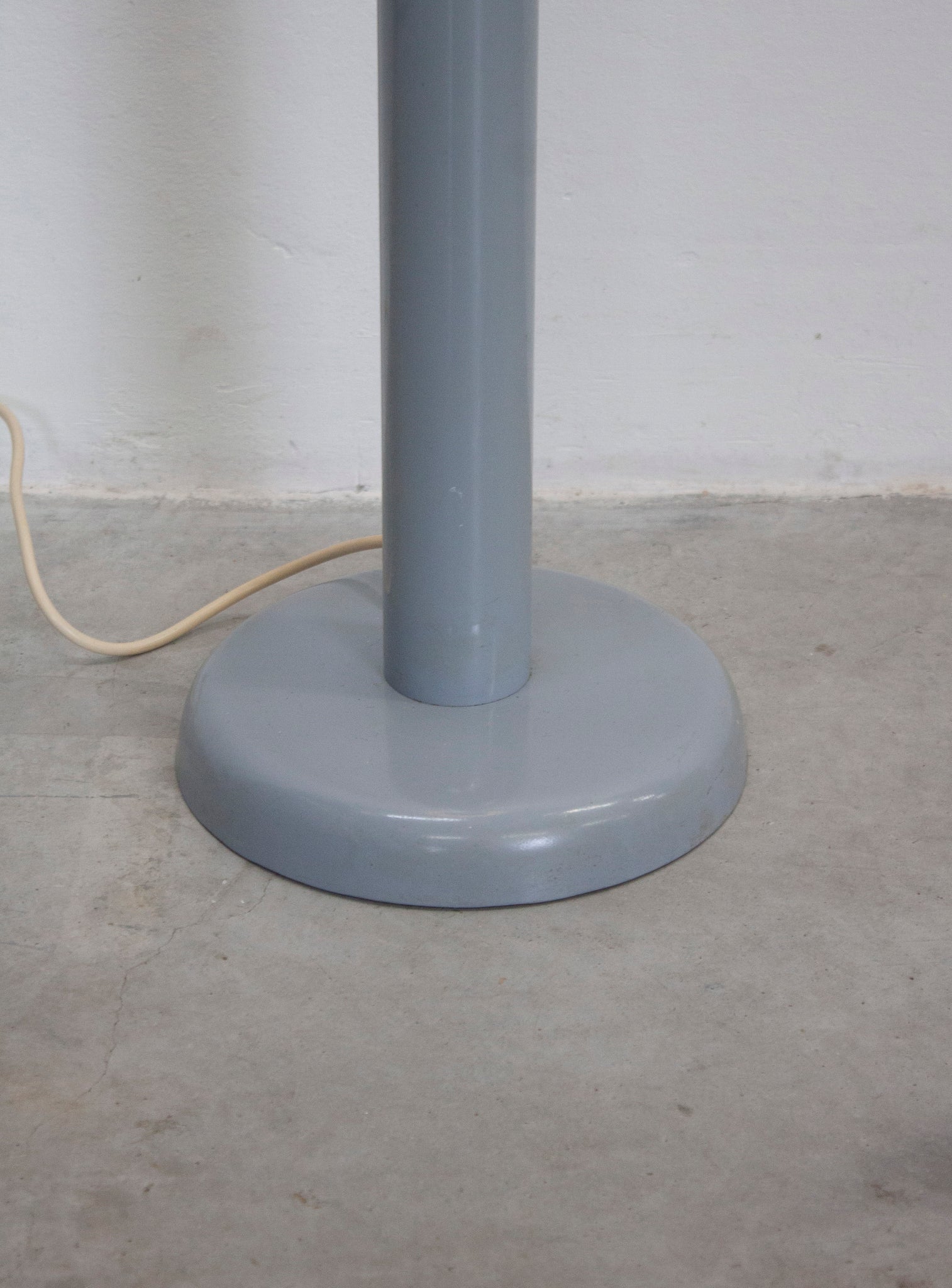 Woja Floor Lamp (Grey)