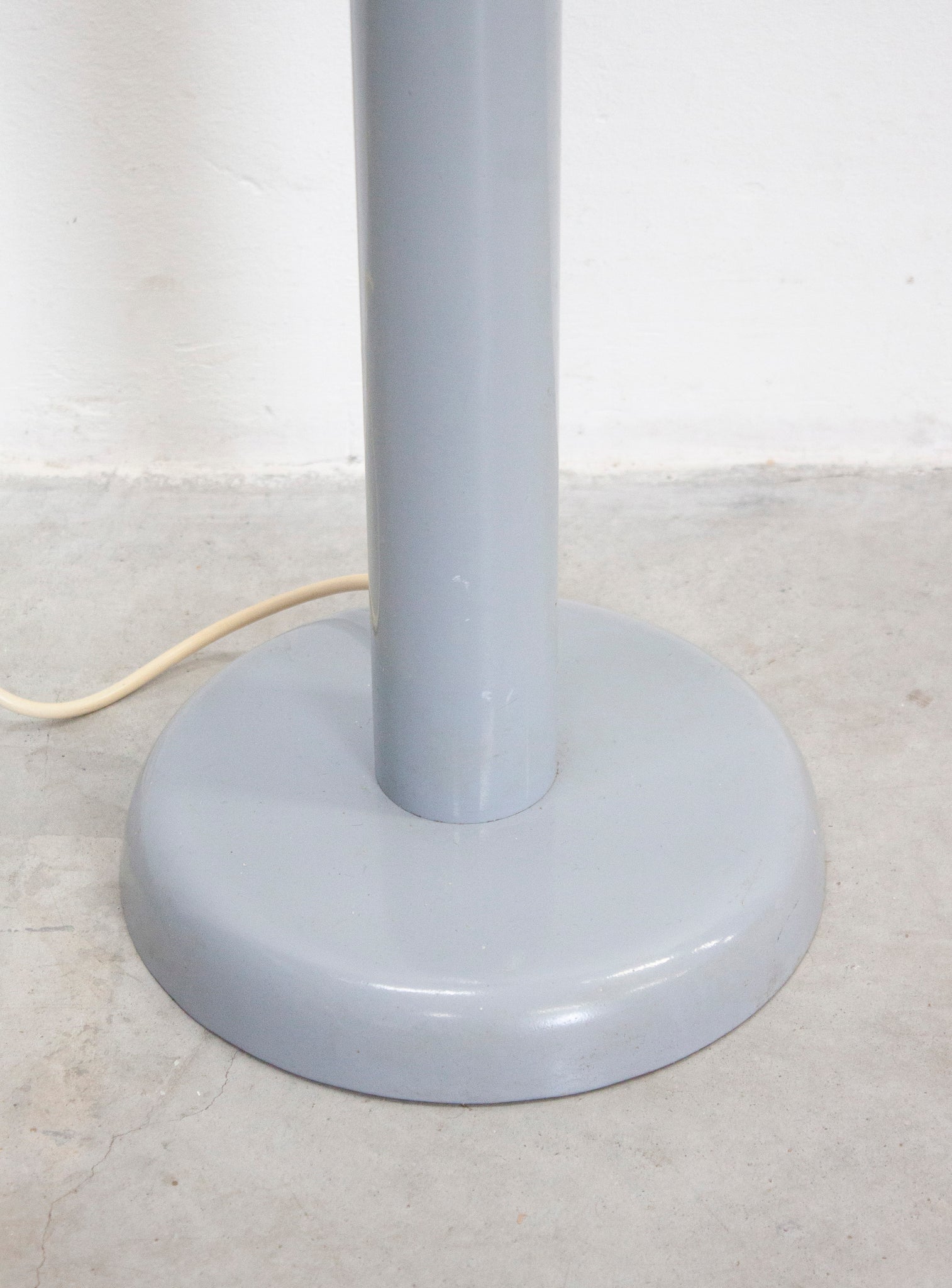 Woja Floor Lamp (Grey)