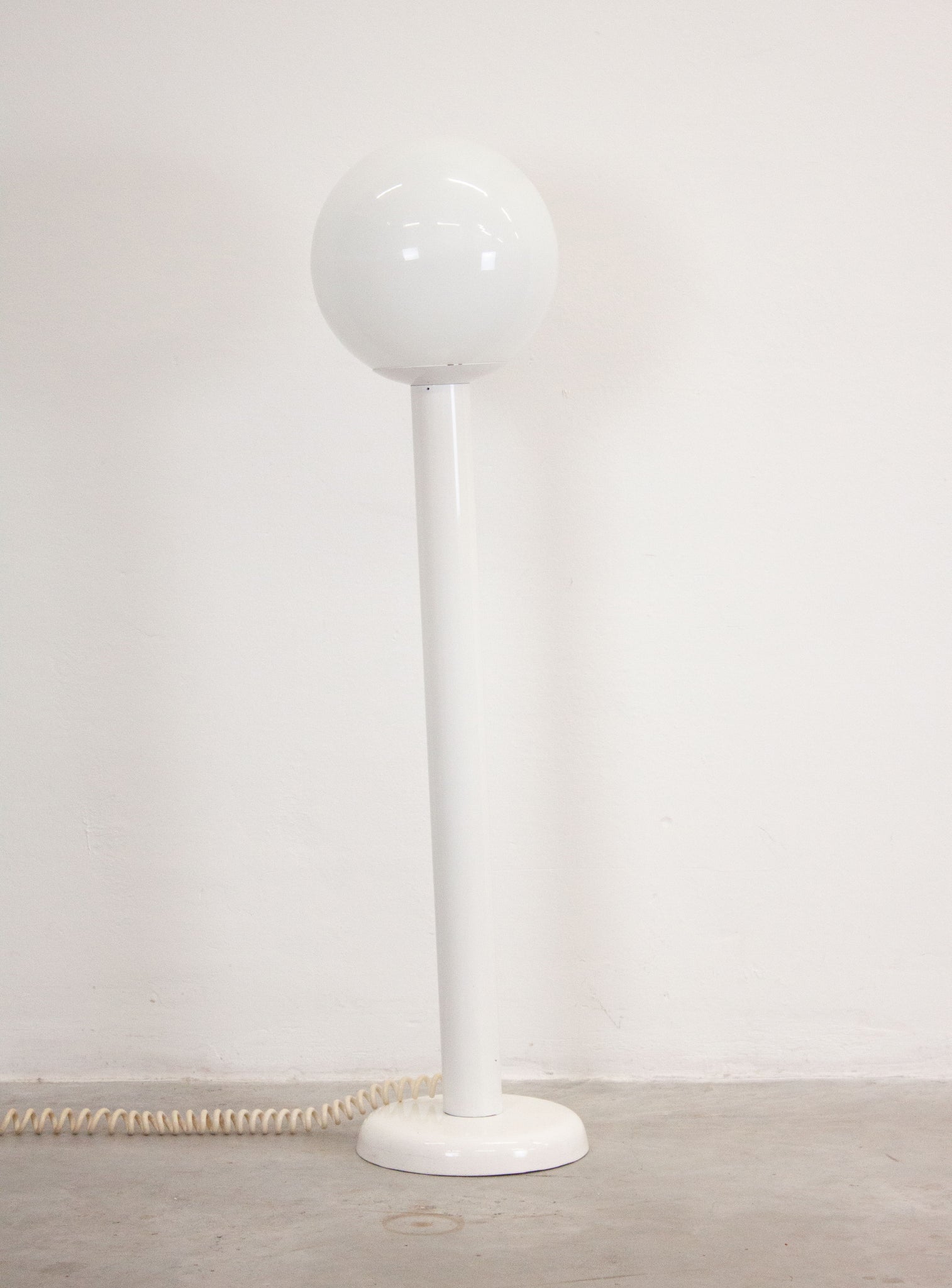 Woja Floor Lamp (White)