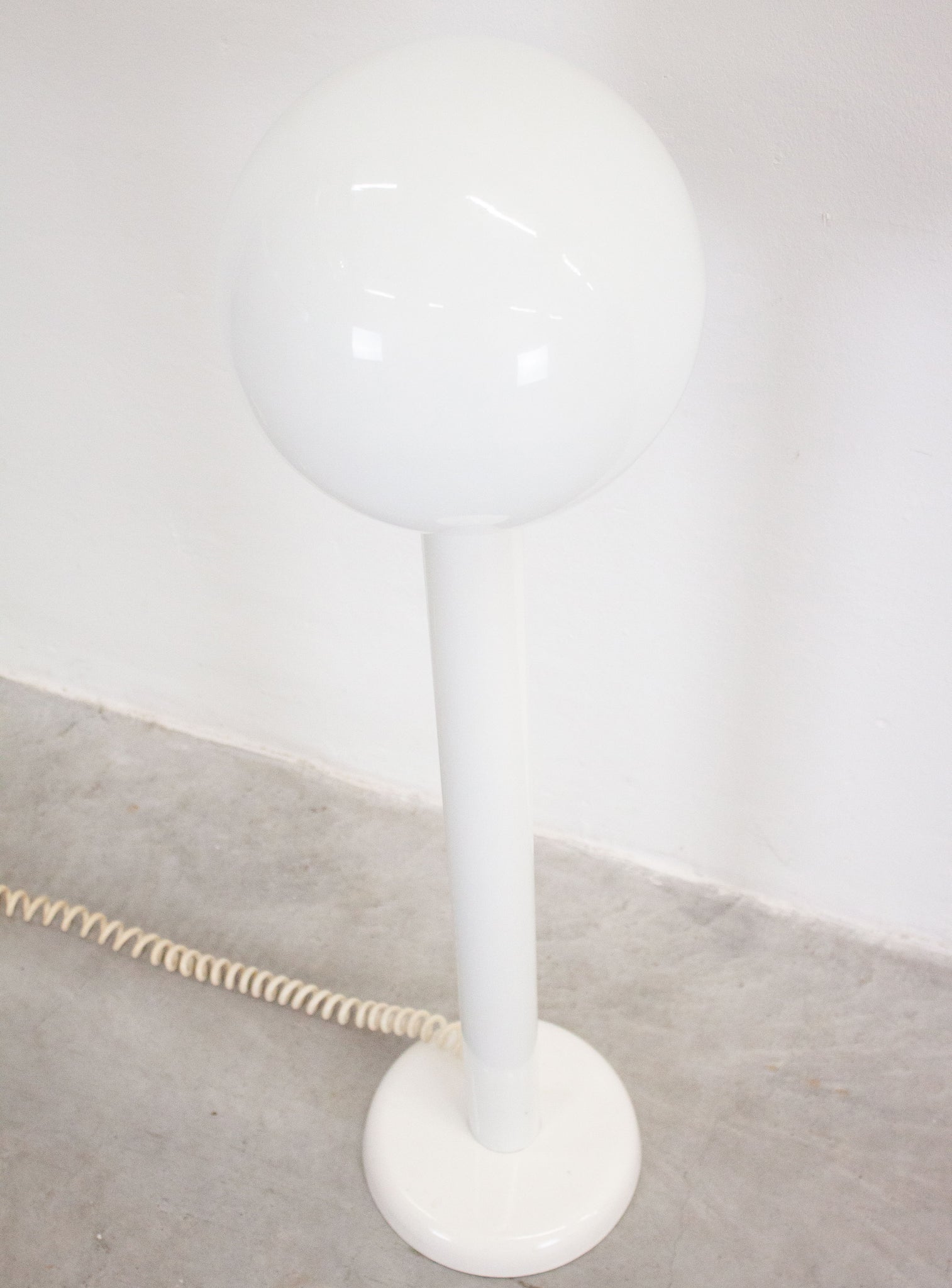 Woja Floor Lamp (White)