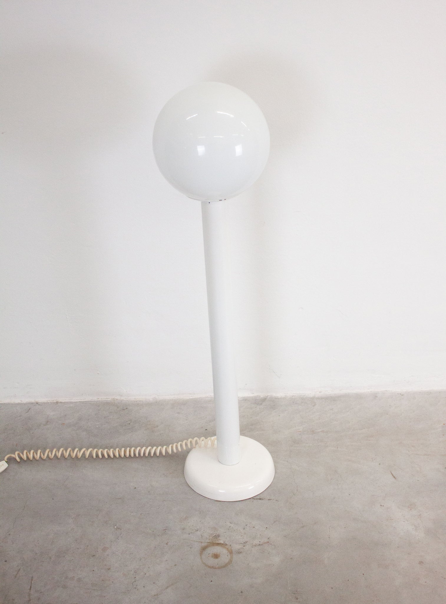 Woja Floor Lamp (White)