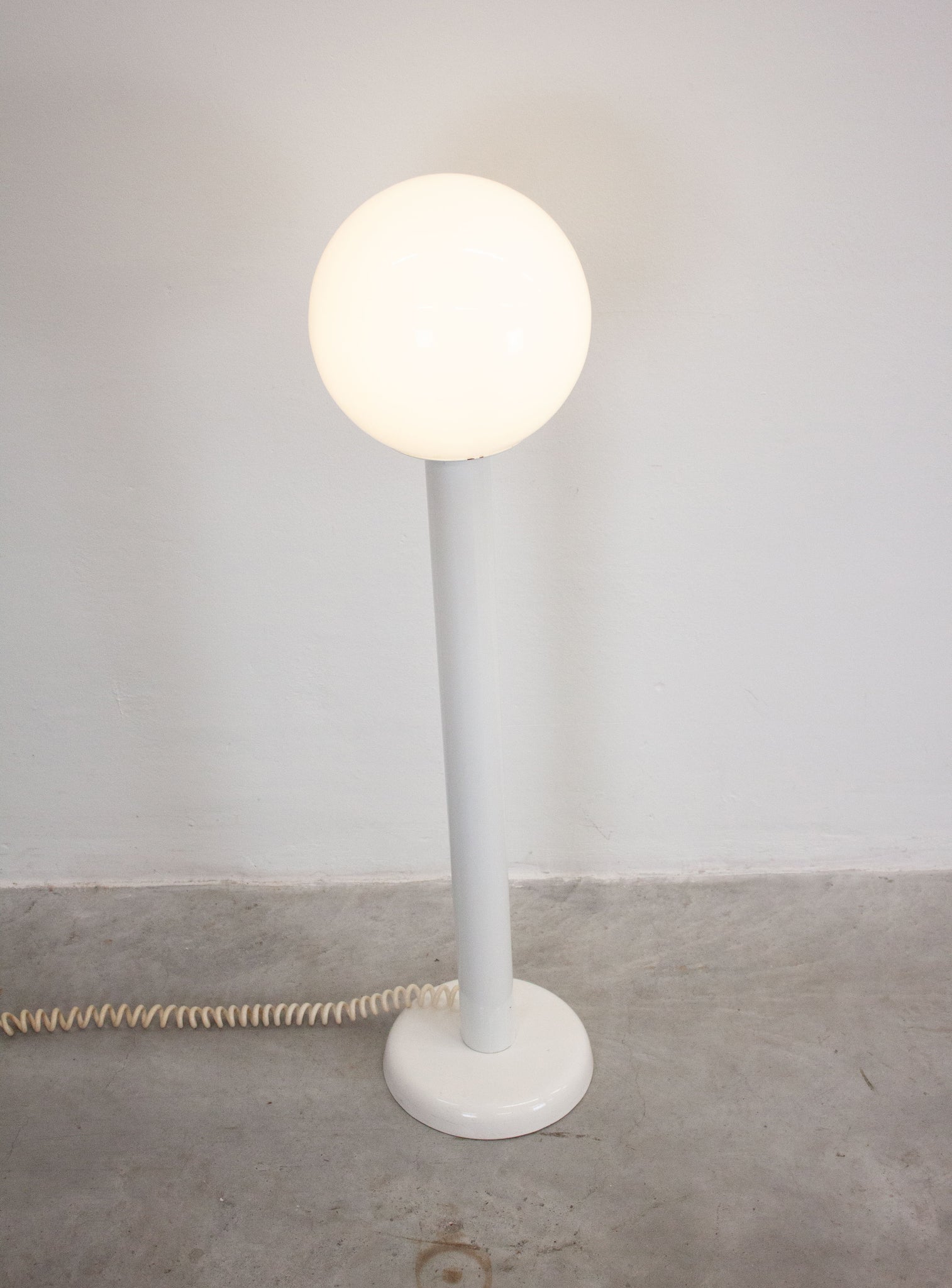 Woja Floor Lamp (White)