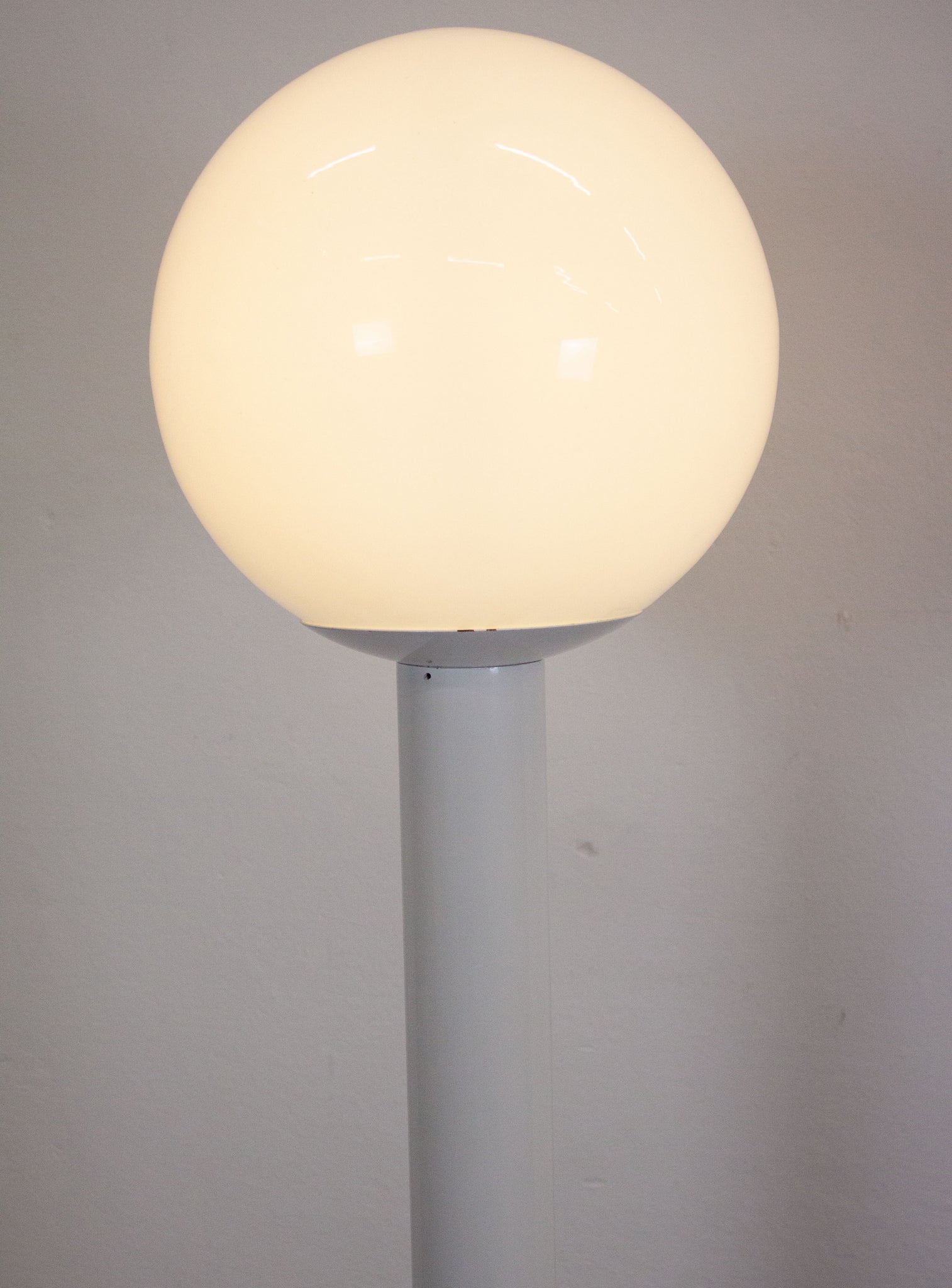 Woja Floor Lamp (White)