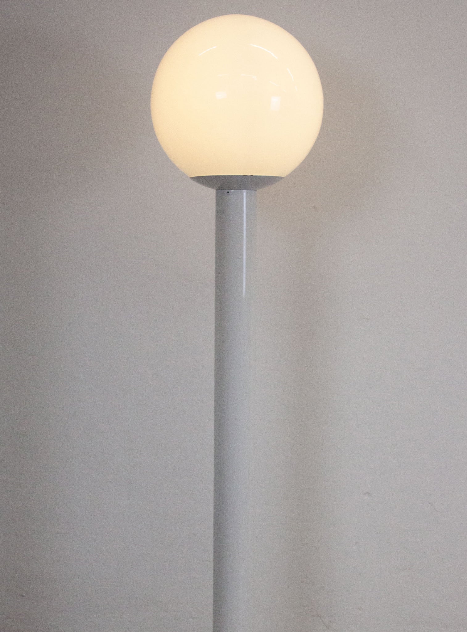 Woja Floor Lamp (White)