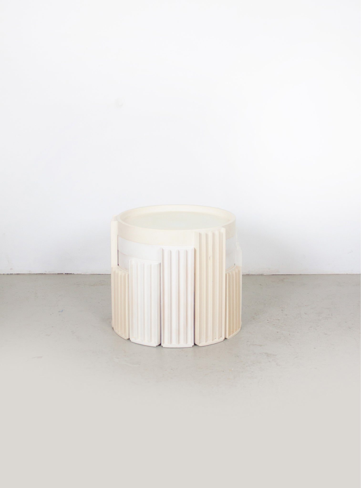 Cassina Marema Nesting Tables by Gianfranco Frattini (White)