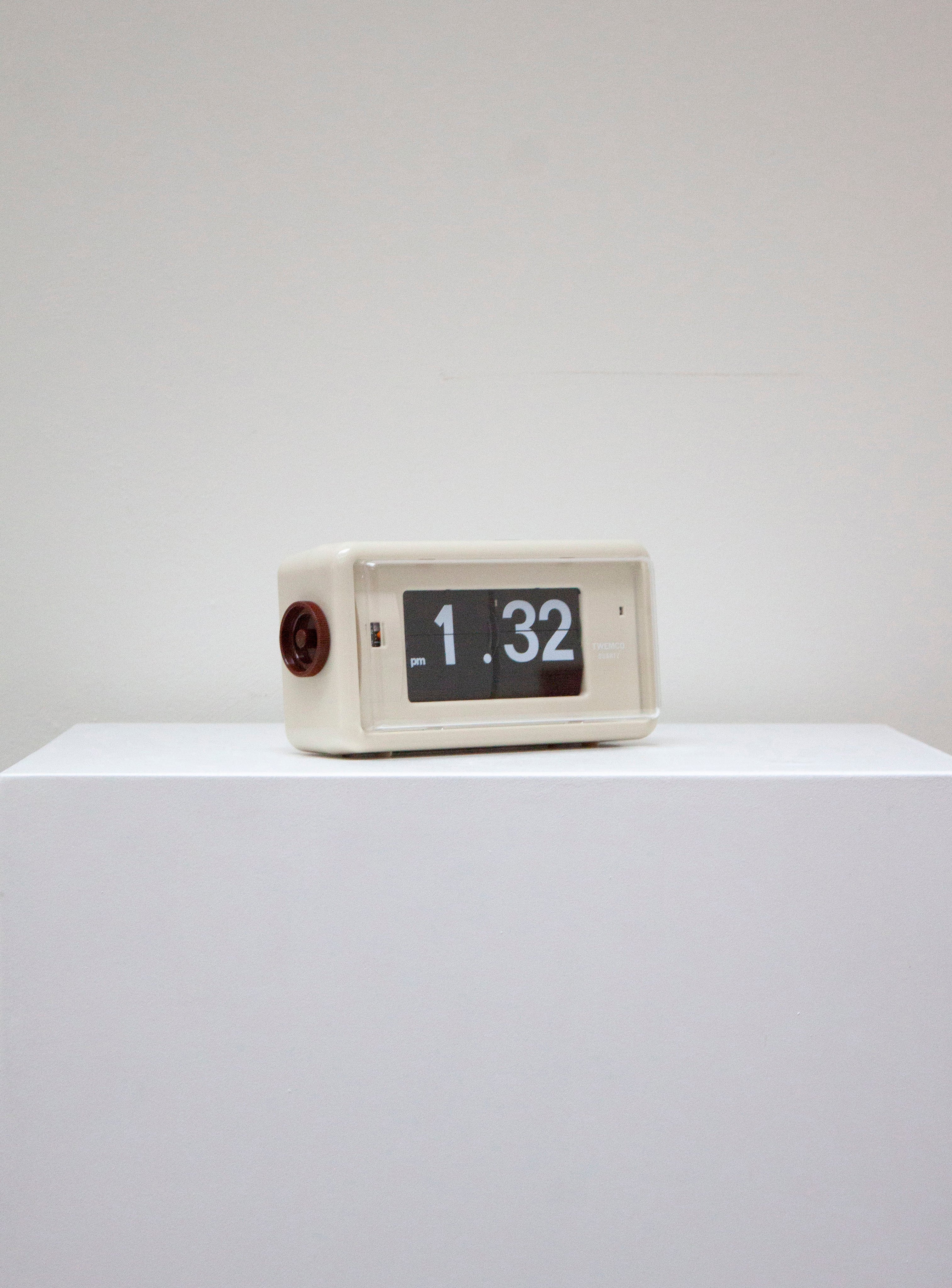 Twemco AL-30 Beige/Brown Alarm Flip Clock | Juki Amsterdam – JUKI