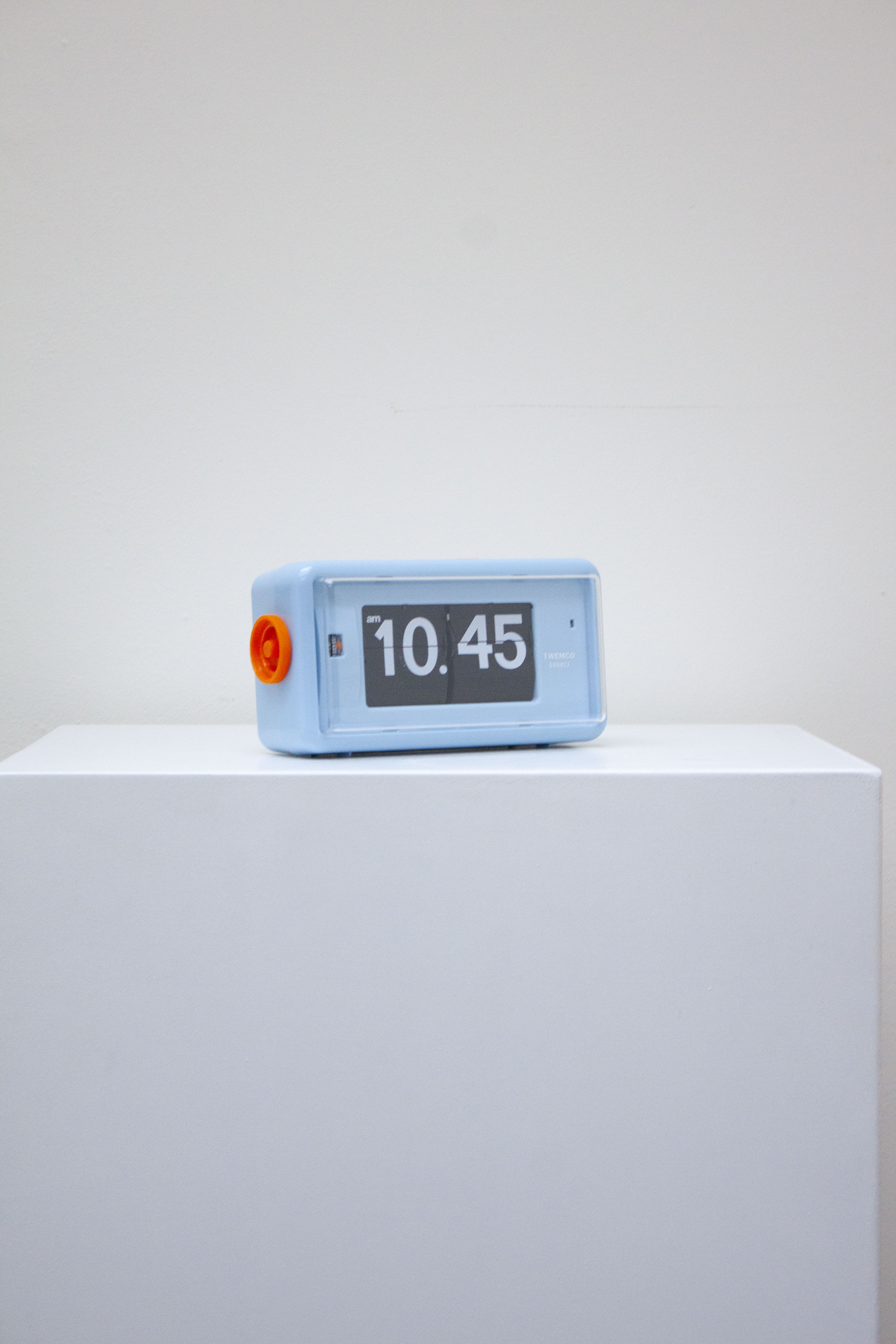 Twemco AL-30 ジャンク×2 Twemco AL-30 Blue/Orange Alarm Flip Clock | Juki Amsterdam – JUKI