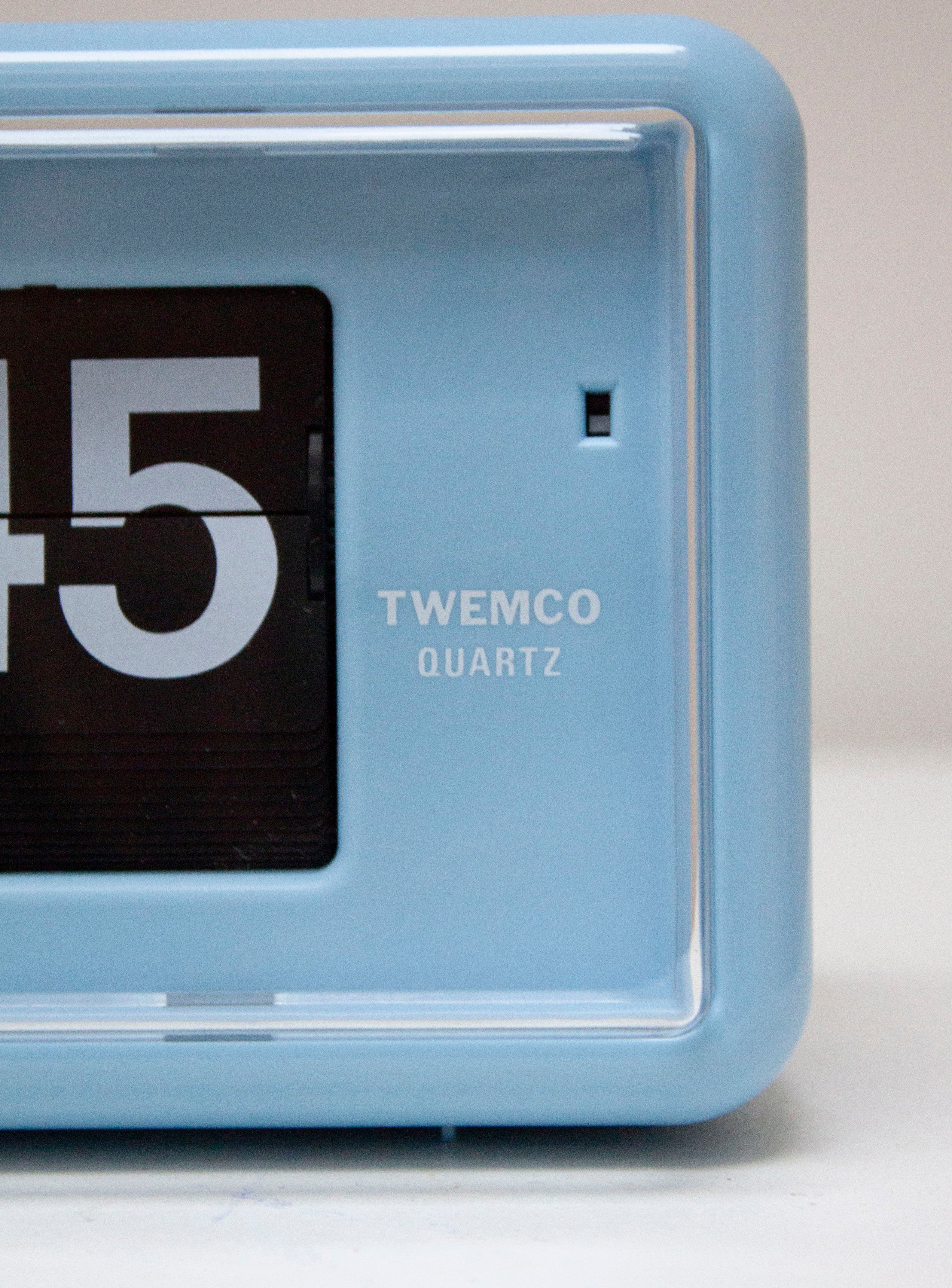 Twemco AL-30 Blue/Orange Alarm Flip Clock | Juki Amsterdam – JUKI