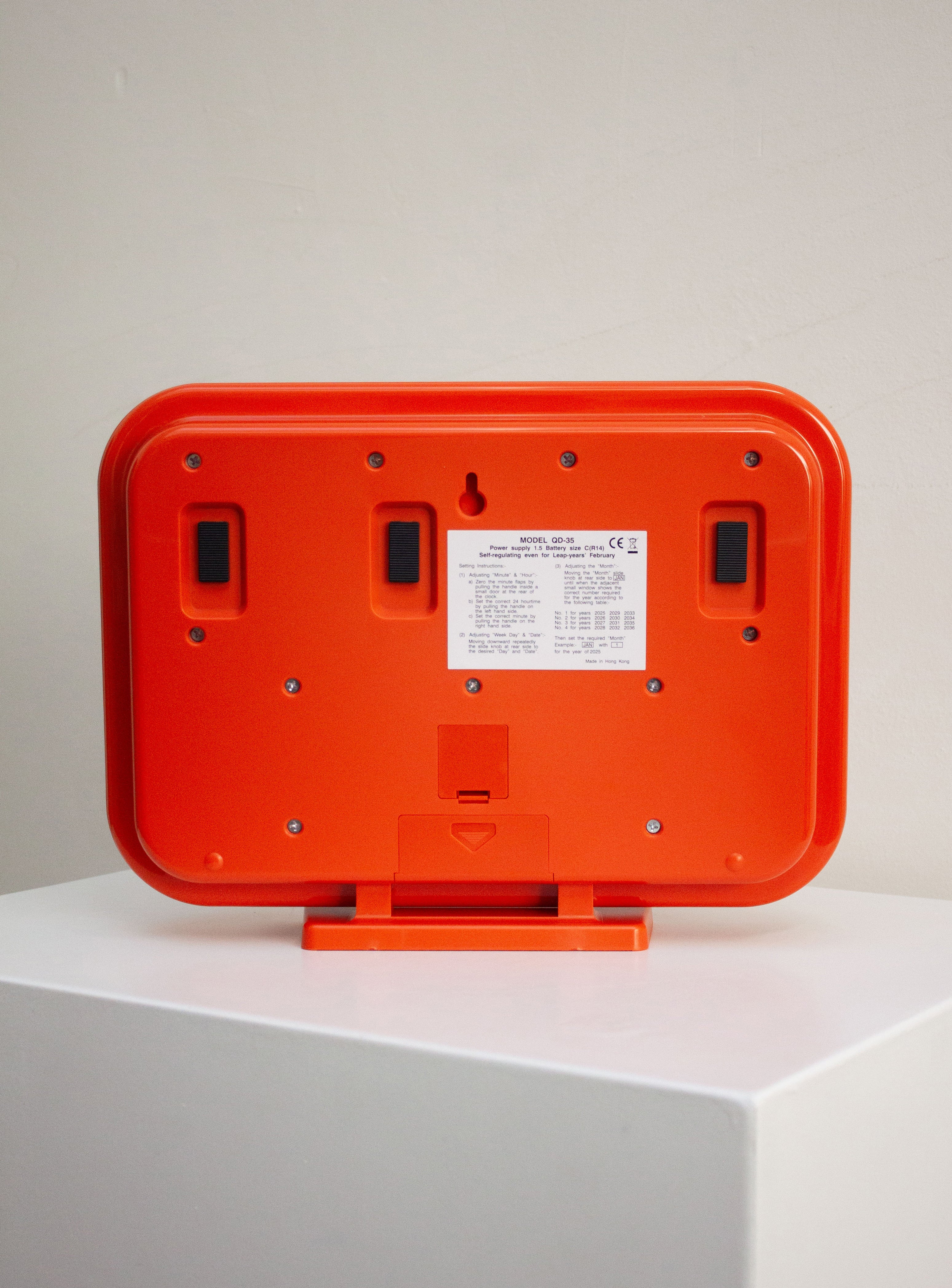 Twemco QD-35 Orange Calendar Flip Clock | Juki Amsterdam – JUKI