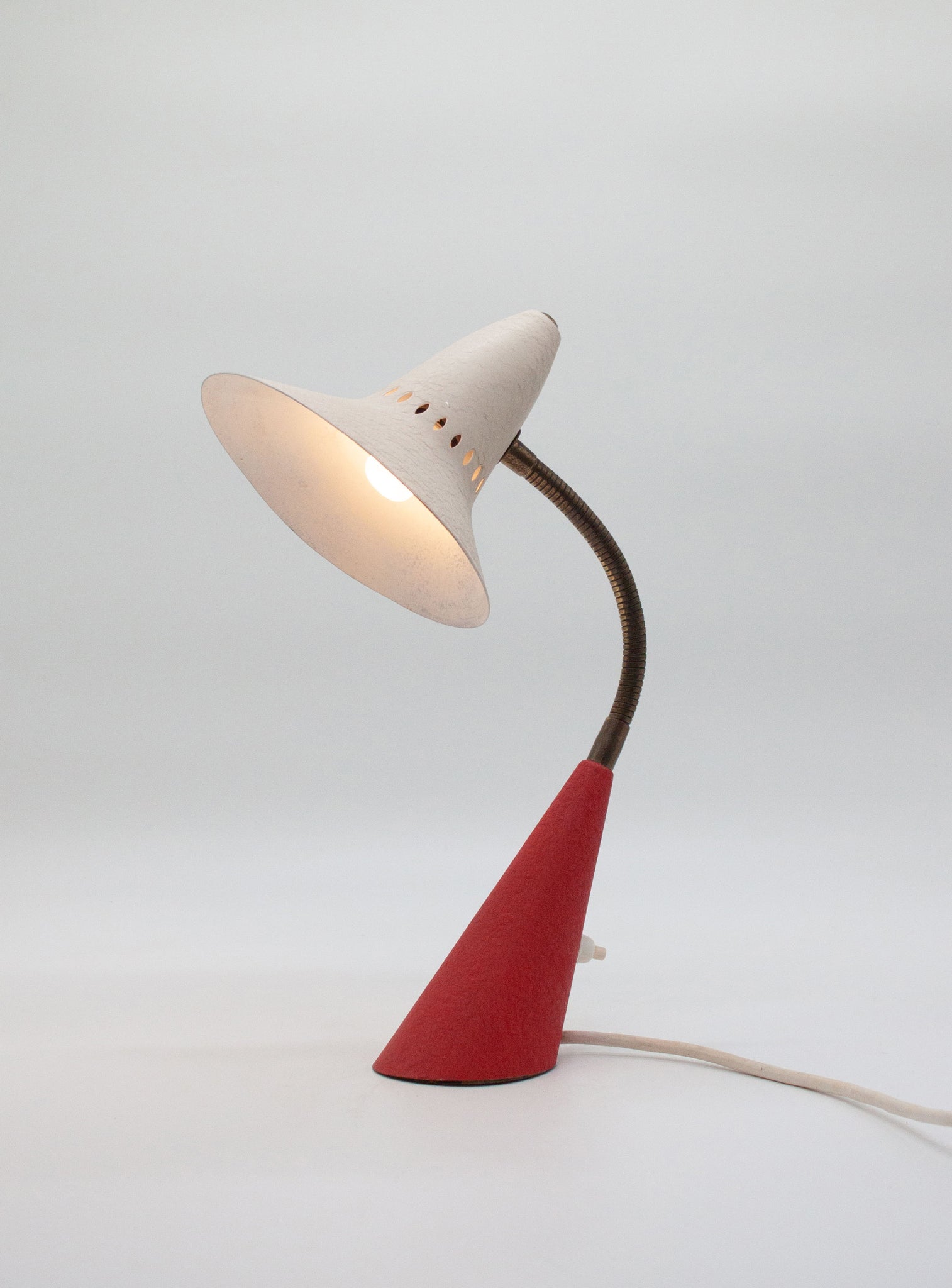 Midcentury Desk Lamp (White-Red)