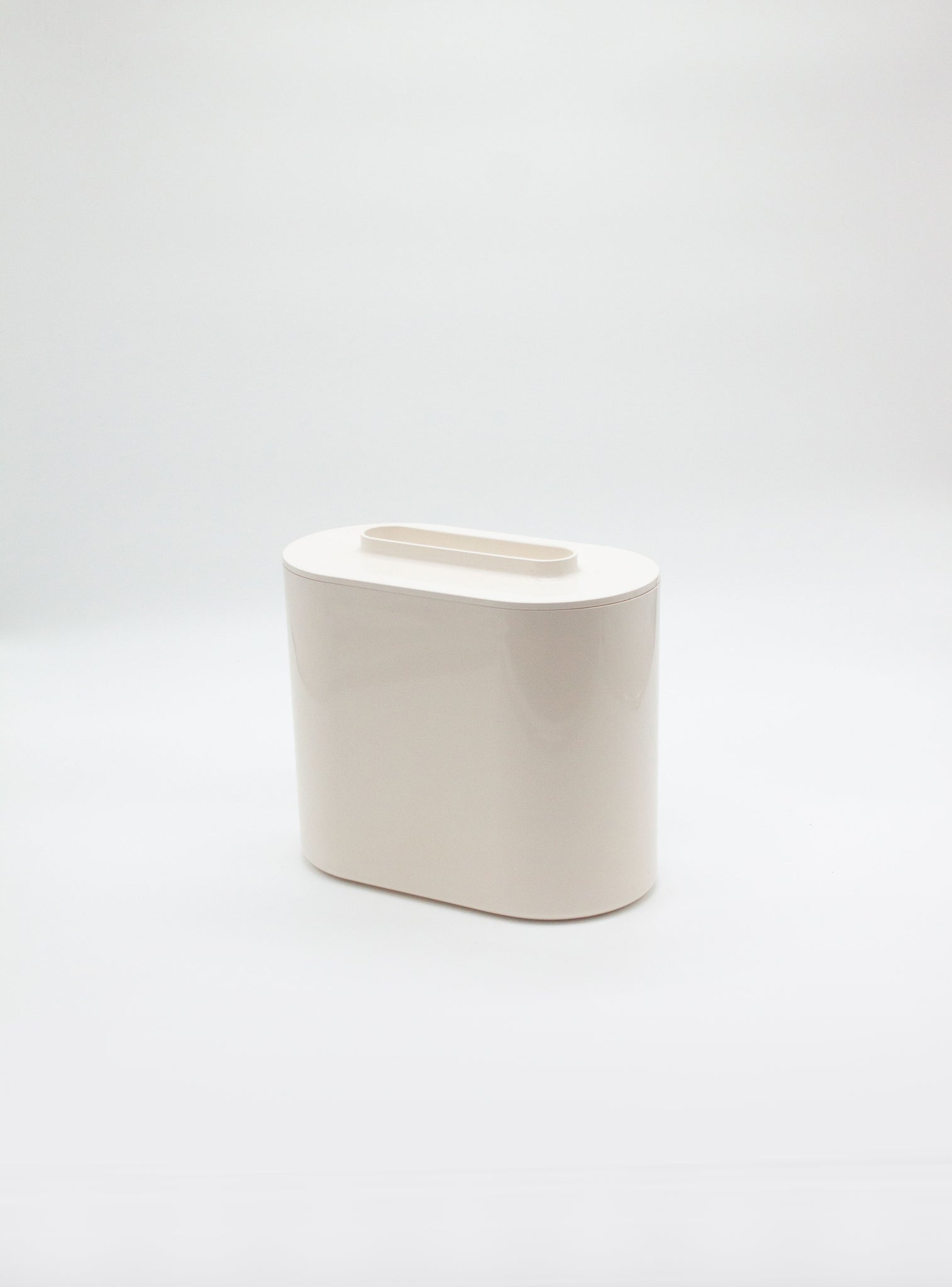 Kartell Ice Bucket by Giotto Stoppino (Off-White)