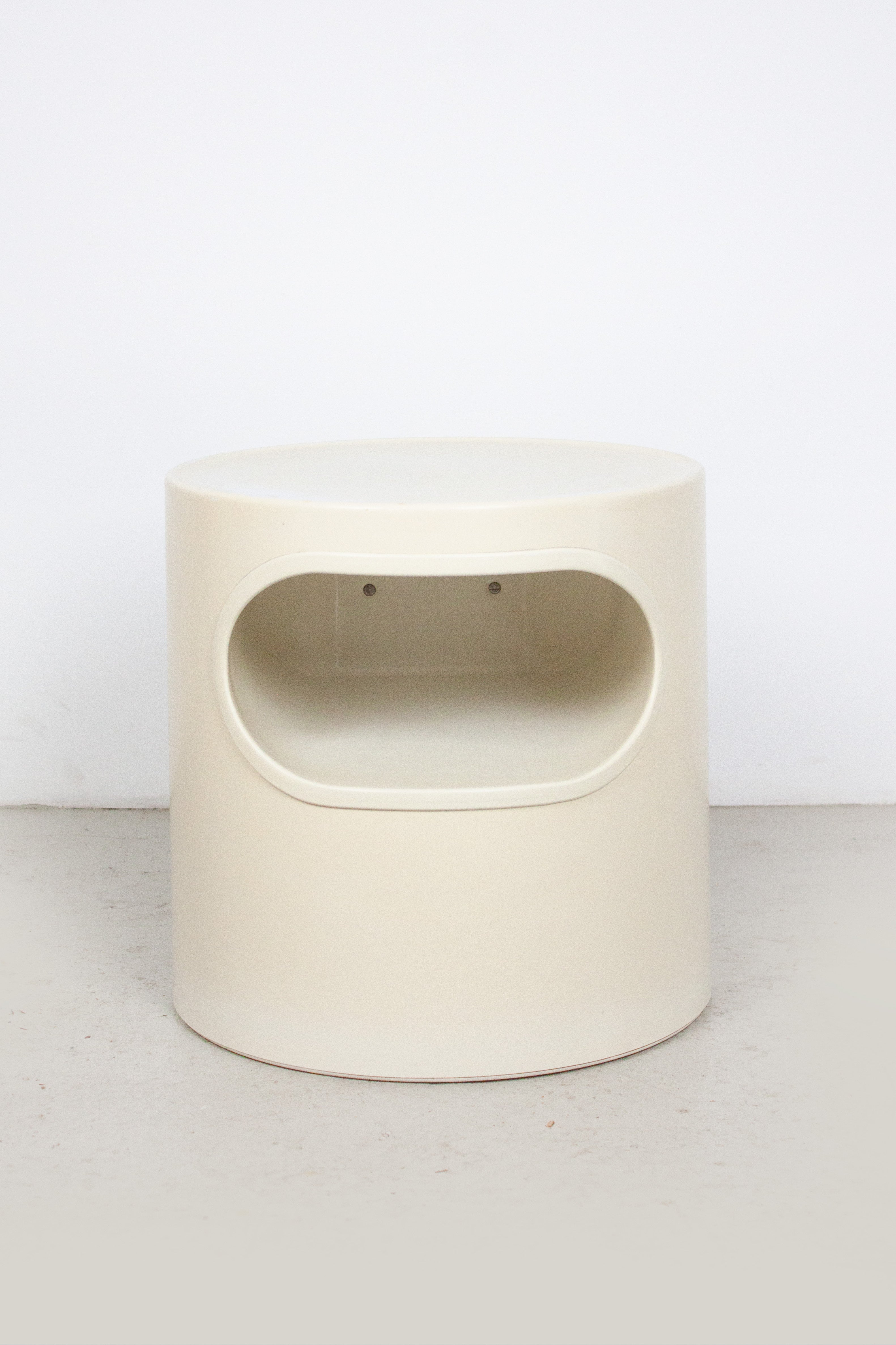 Artemide Giano-Giano-Vano by Emma Gismondi Schweinberger (White