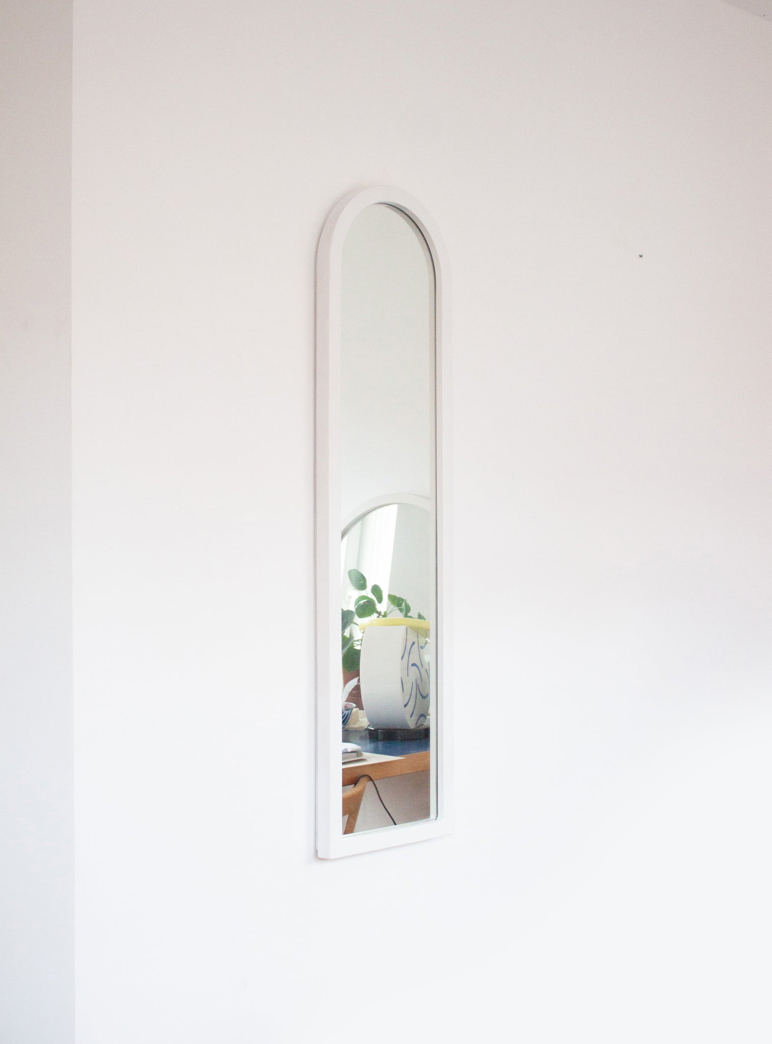 Kartell Model 4729 Mirror by Anna Castelli (White)
