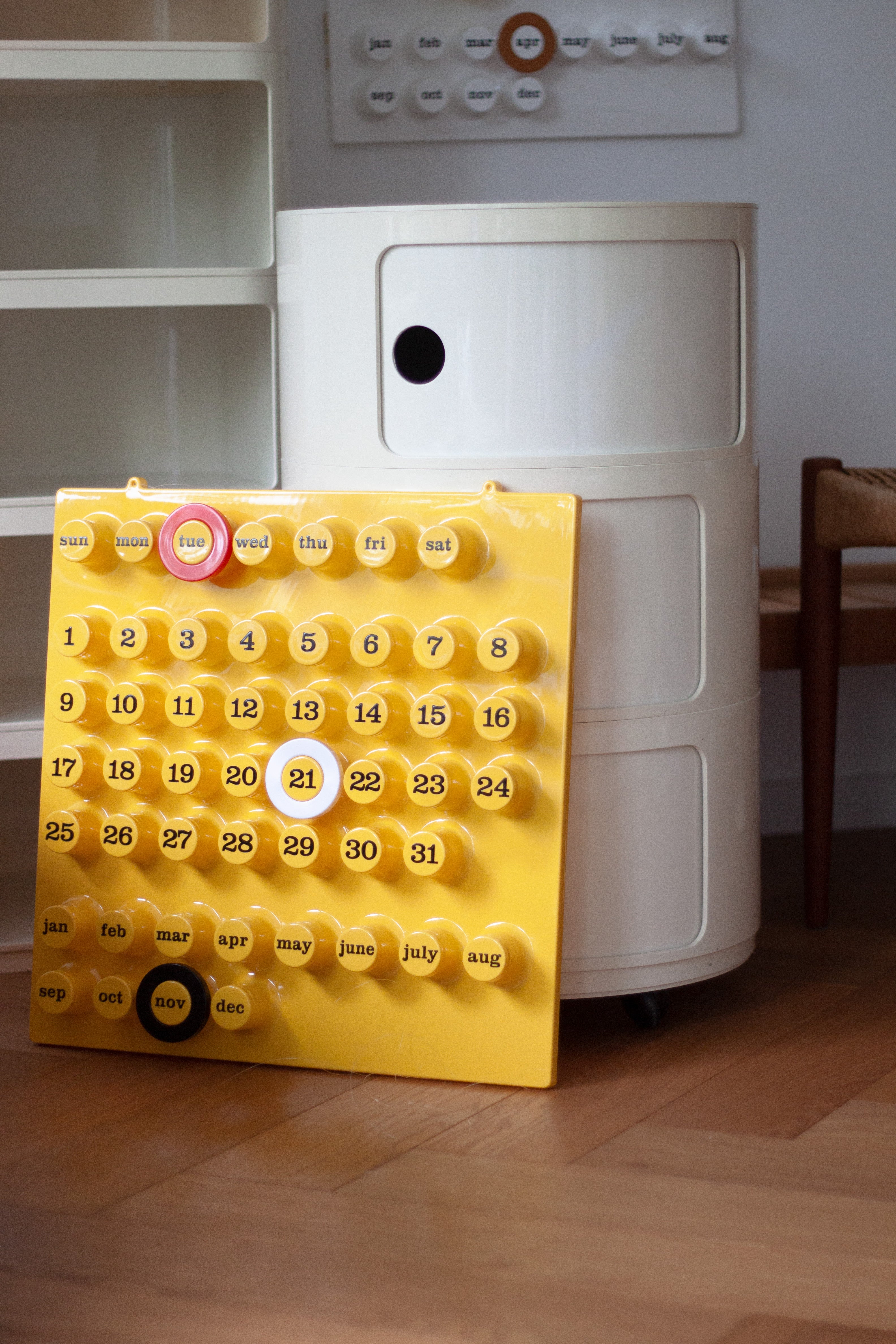 正規品　RING A DATE ring-a-date-calendar-white.png
